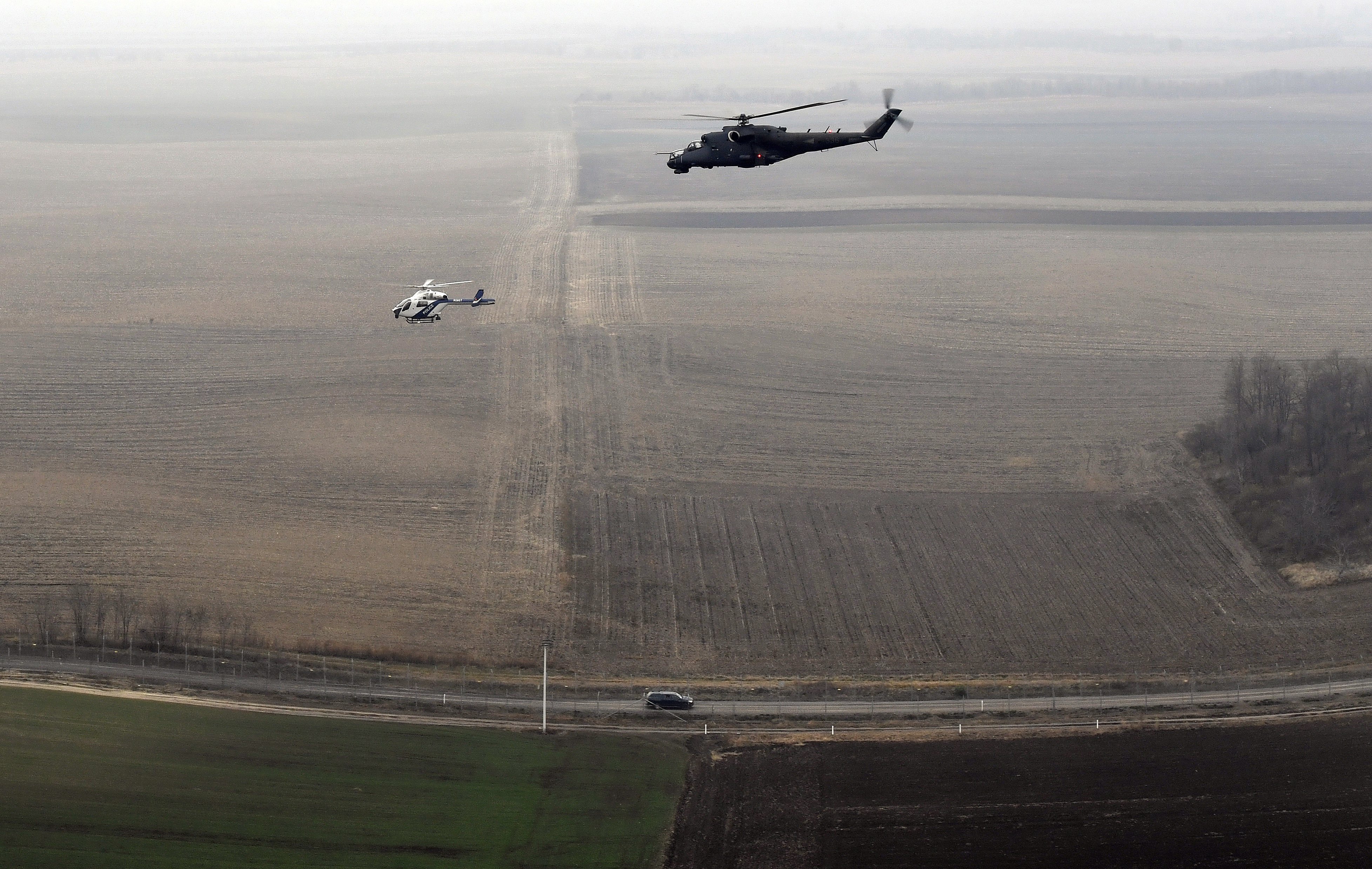 Hétfő este gyakorlatoznak a honvédség sebesültszállító helikopterei Budapest felett
