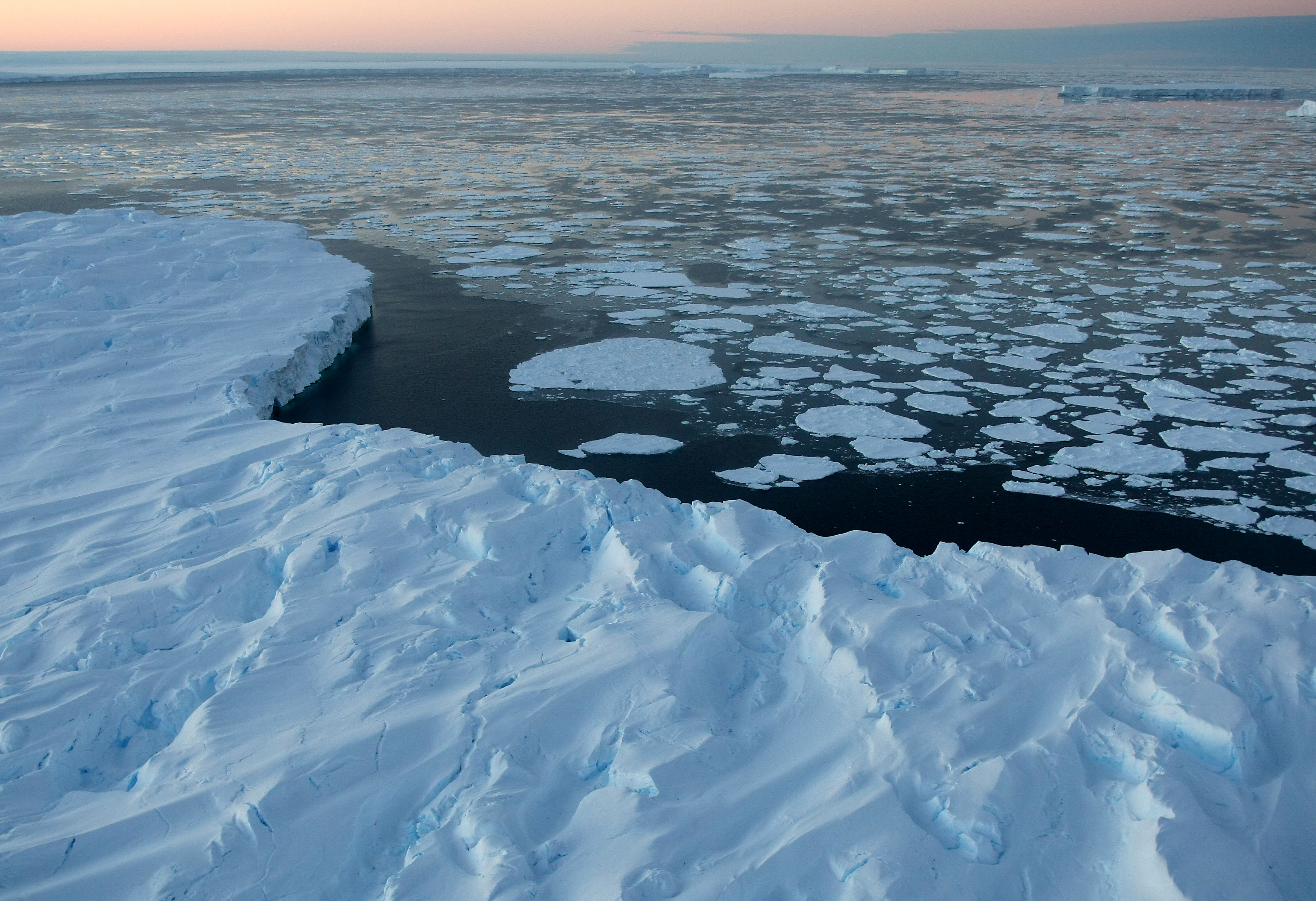 Teljesen átírta a nyugat-antarktiszi jégtakaró történetét a friss kutatás, ami rávilágít, miért kell 2 fok alatt tartani a felmelegedést