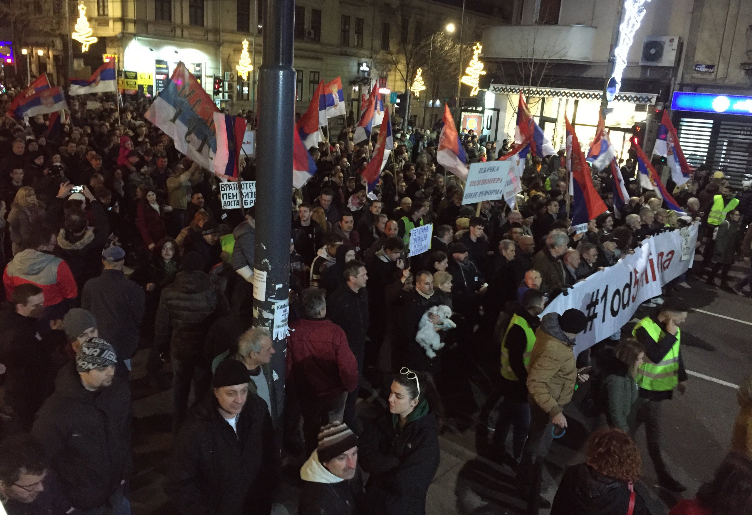 Сербия видео. Протесты в Сербии.