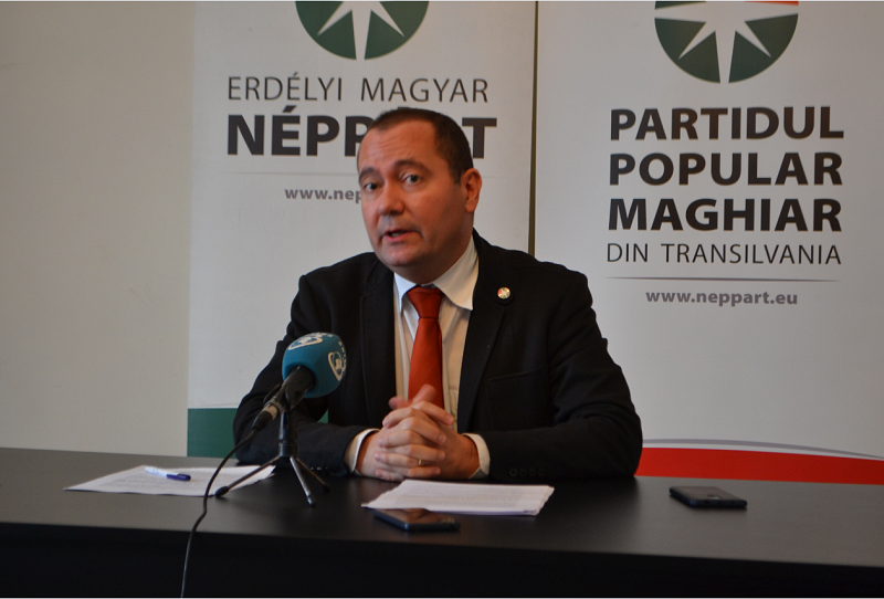 Az Erdélyi Magyar Néppárt egy zászló alá terelné a magyar pártokat a májusi EP-választáson