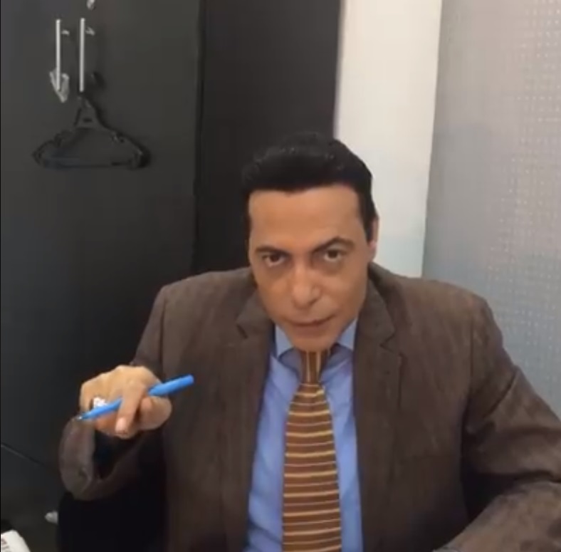 Kényszermunkára ítéltek egy egyiptomi műsorvezetőt, mert interjút készített egy meleg férfival