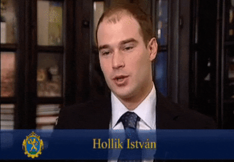 Tízéves kihívás: bemutatjuk Hollik István tévériportert