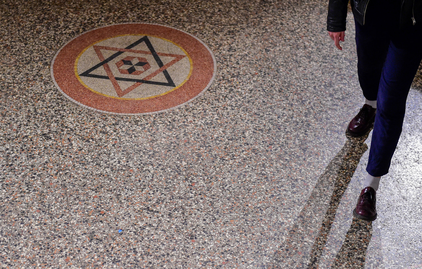 Börtönre ítéltek két férfit Angliában, akik több száz zsidó ember megölésére készültek