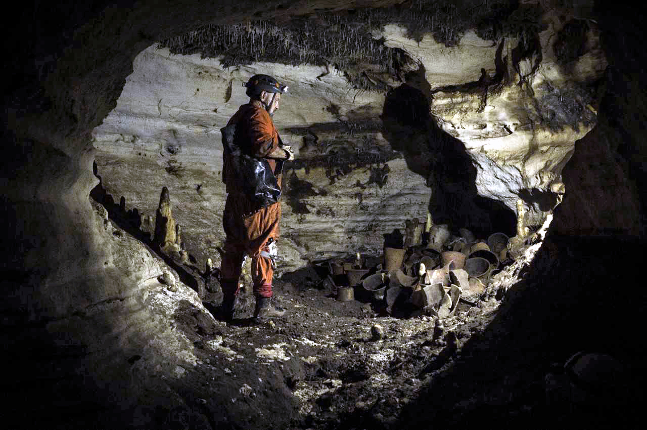 Ezeréves, érintetlen maja barlangra bukkantak régészek Mexikóban