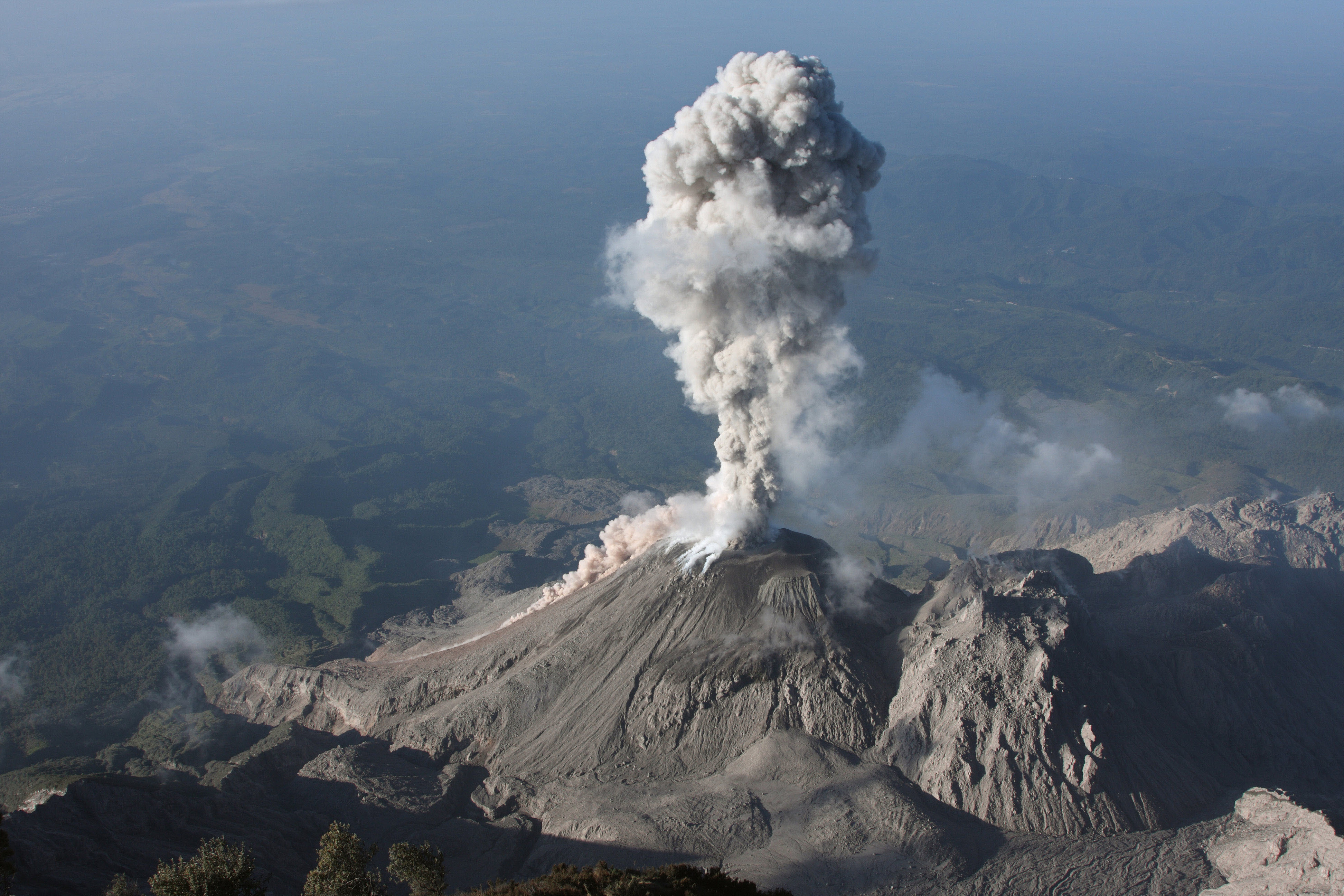 Magyar kutatók szerint a klímaváltozással a vulkáni hamufelhők is gyilkosabbakká válnak