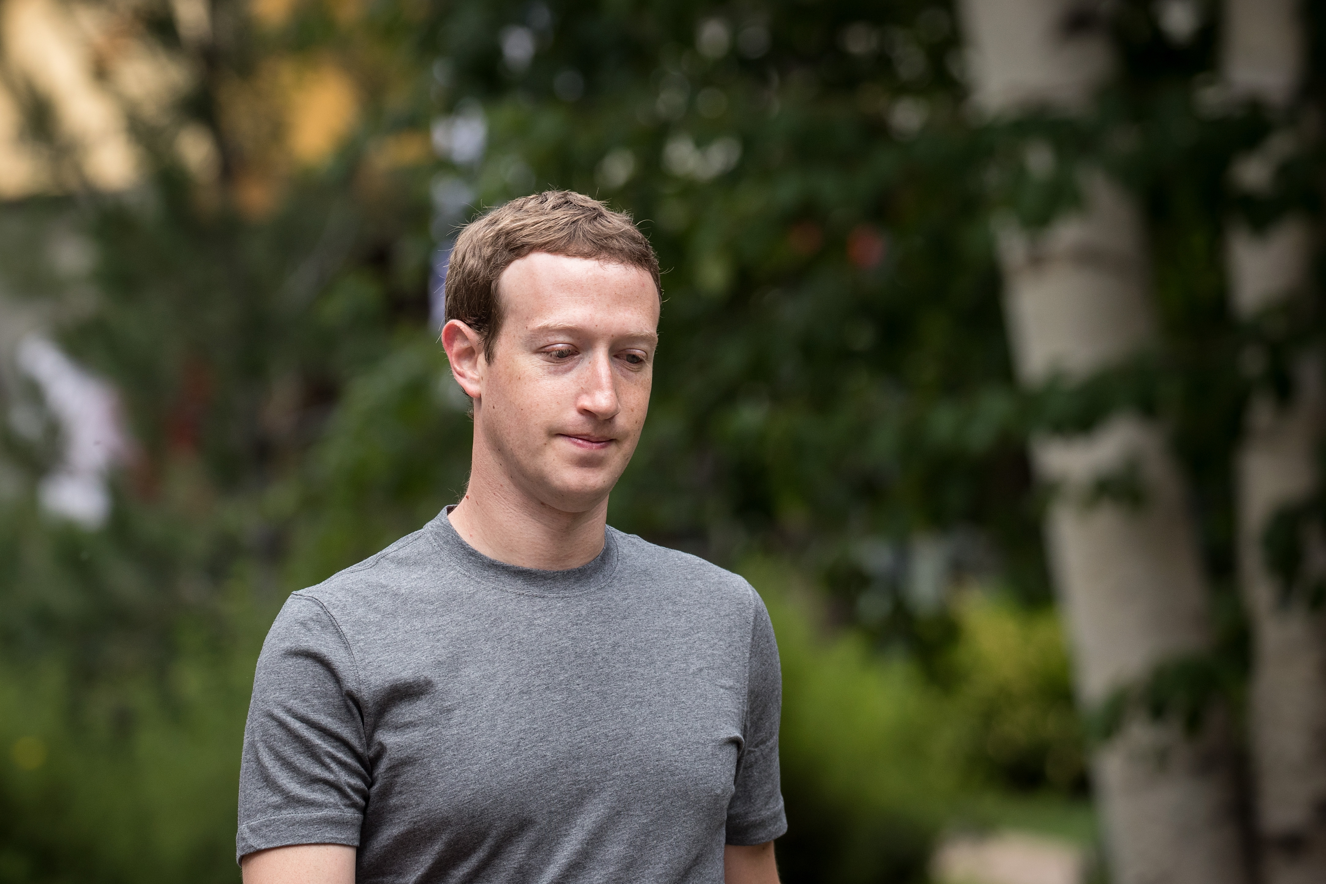 Mark Zuckerberg alapjaiban változtatná meg a Facebookot