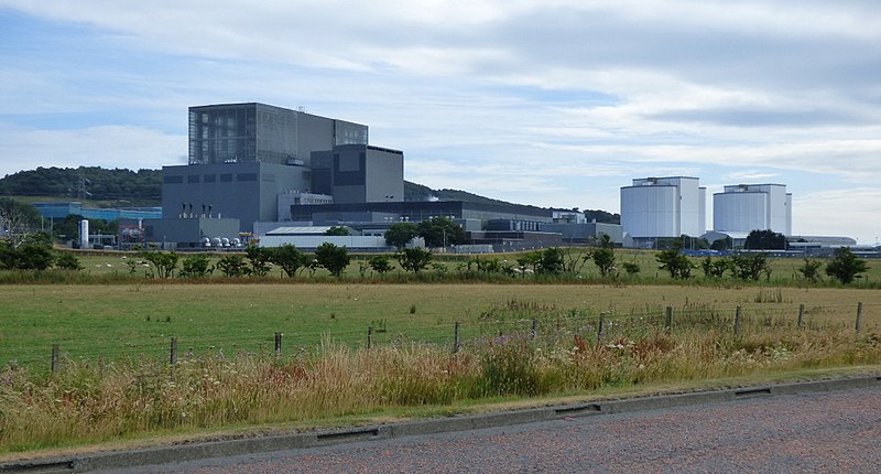 Hajszálrepedések ide vagy oda, a tulajdonos működtetni akarja a skót atomerőművét