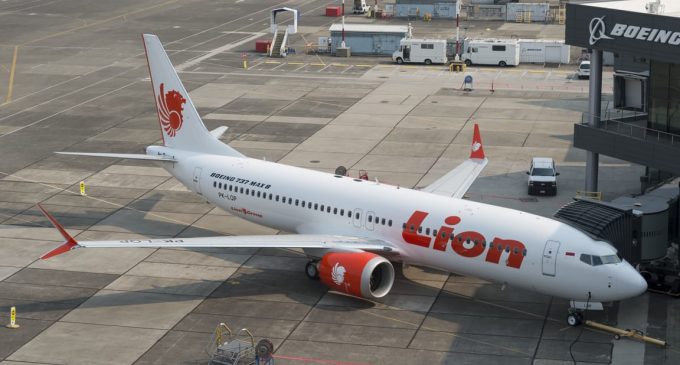 Nem engedik felszállni a Boeing-737-8 MAX gépeket az etiópok és a kínaiak