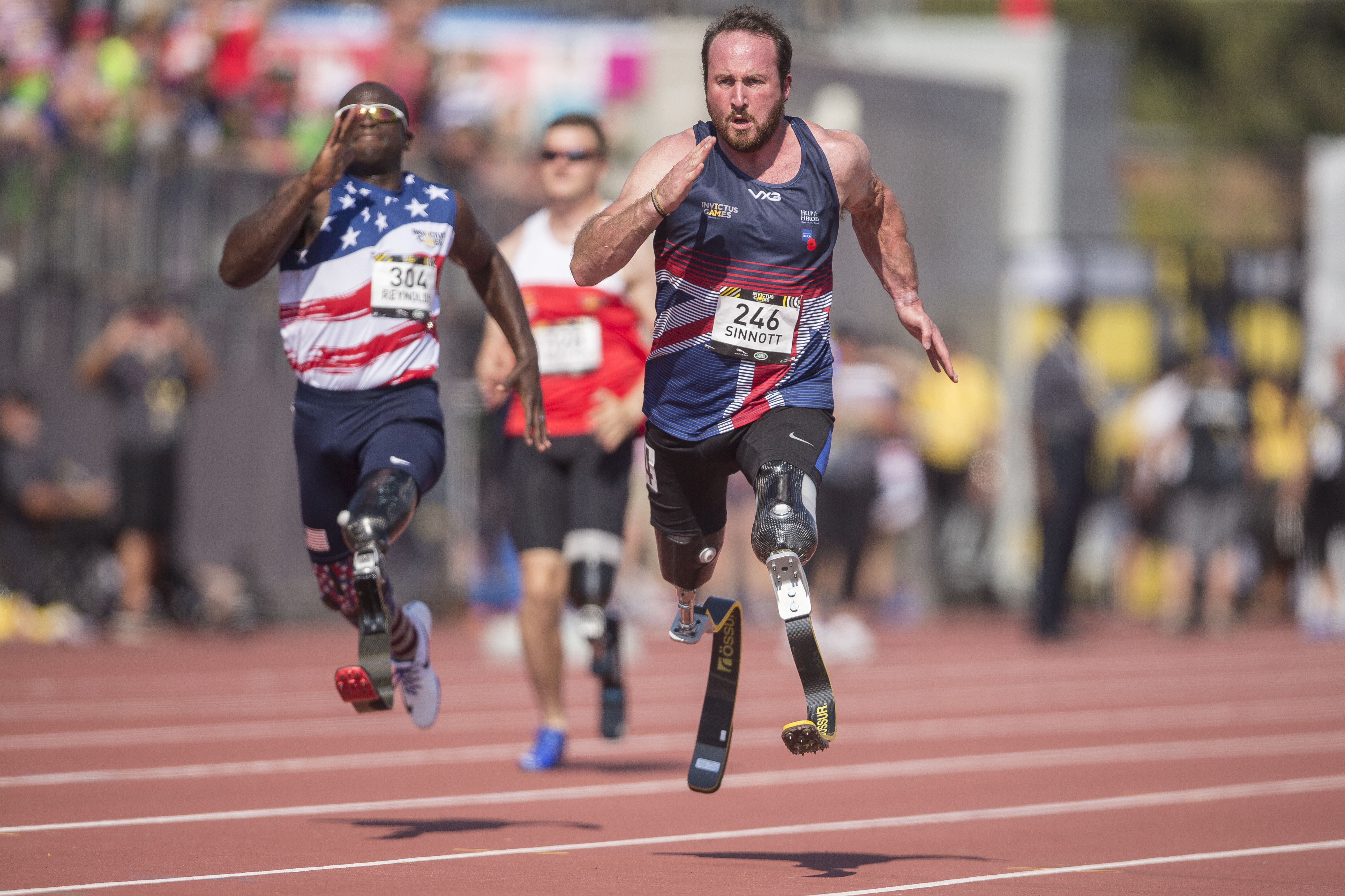 Paralimpiai sprinterek egy torontói versenyen