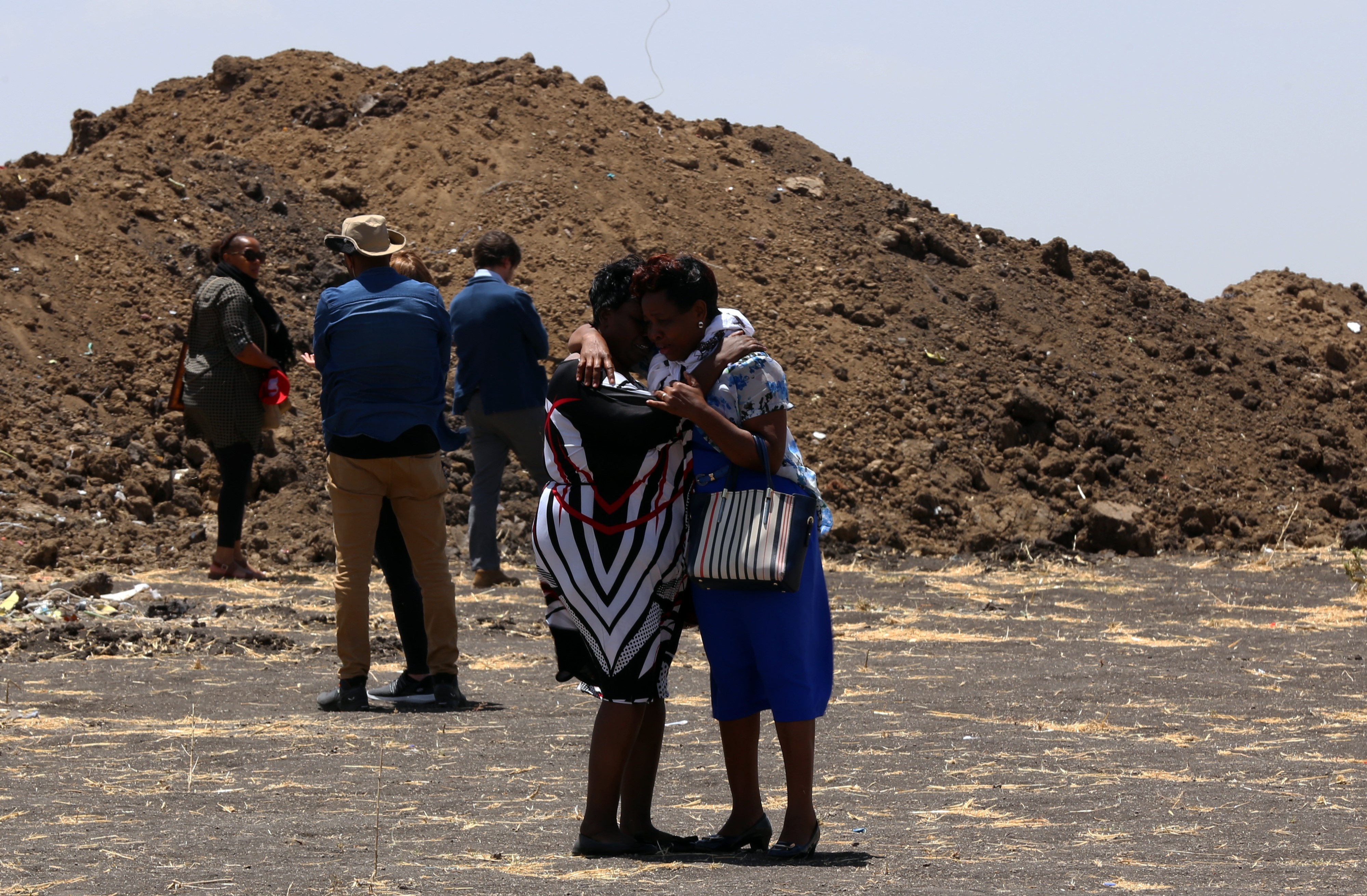 Szeretteik holtteste helyett egy zsák felperzselt földet kaptak az etióp légikatasztrófa áldozatainak hozzátartozói