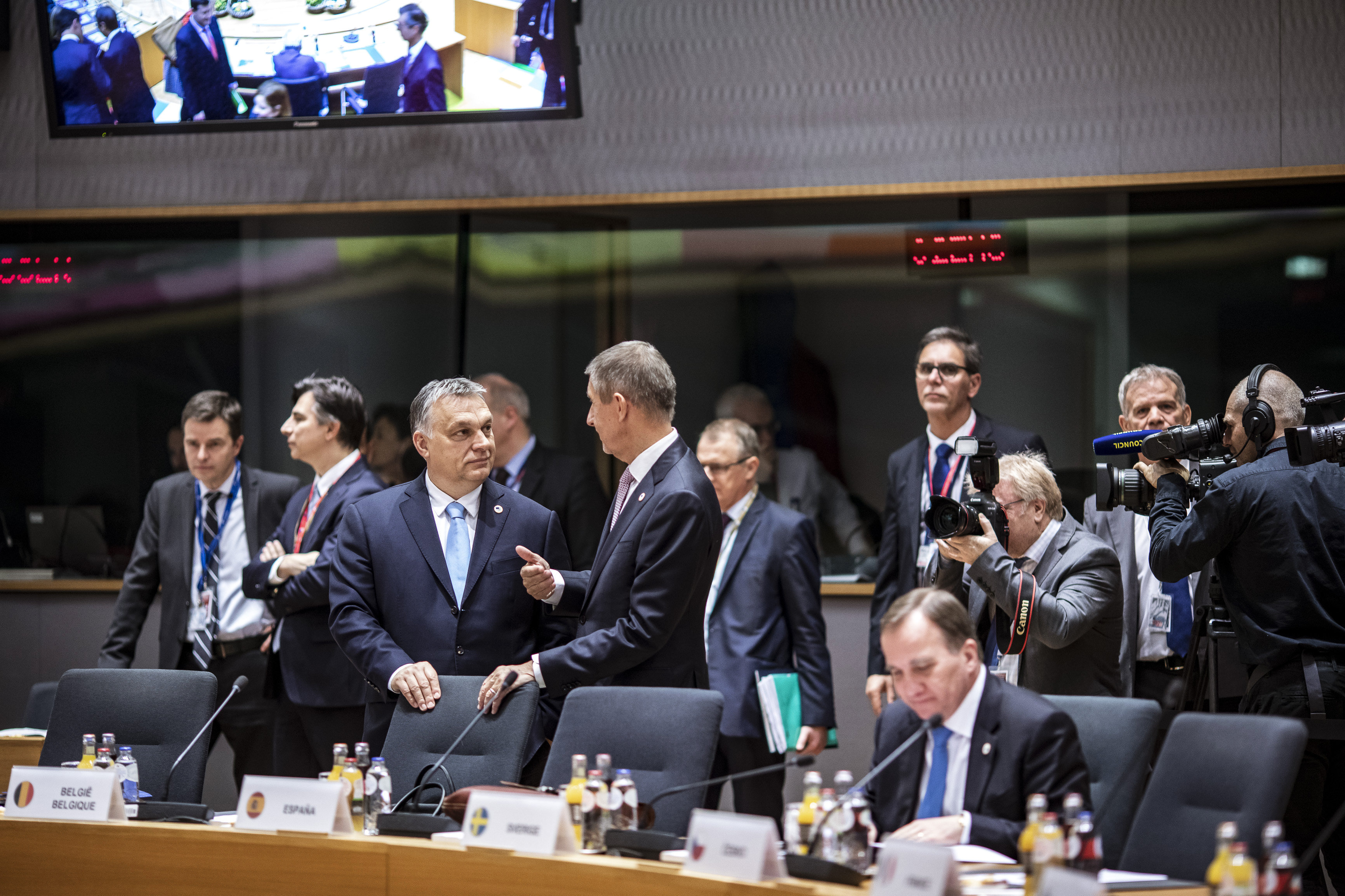 Orbán Viktor ott van az uniós csúcson, pedig a migráció napirendre sem került