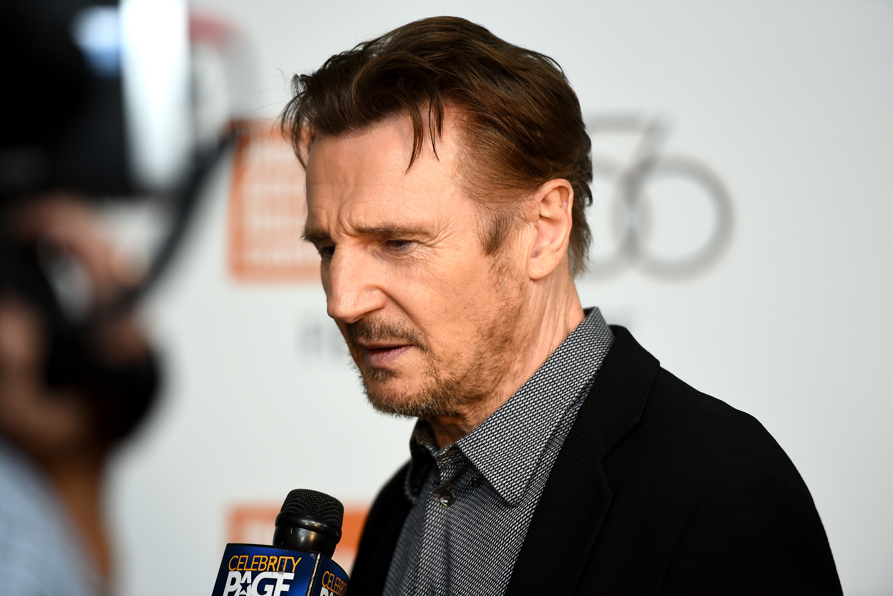 Liam Neeson elnézést kért, amiért arról beszélt, hogy 40 éve egy barátja megerőszakolása miatt feketéket akart ölni