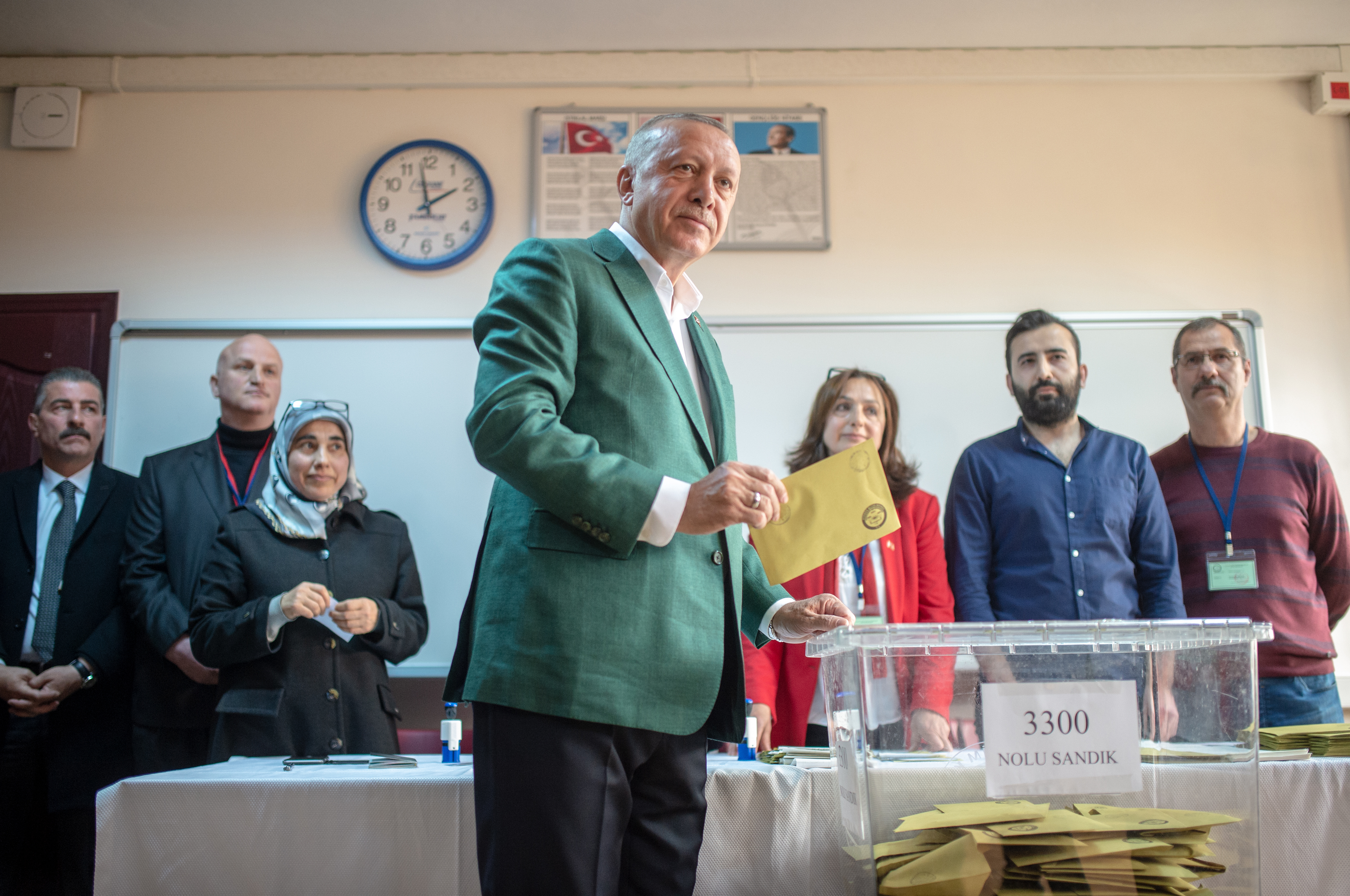 Nem számolják újra az isztambuli szavazatokat, Erdogan pártja bukta a várost