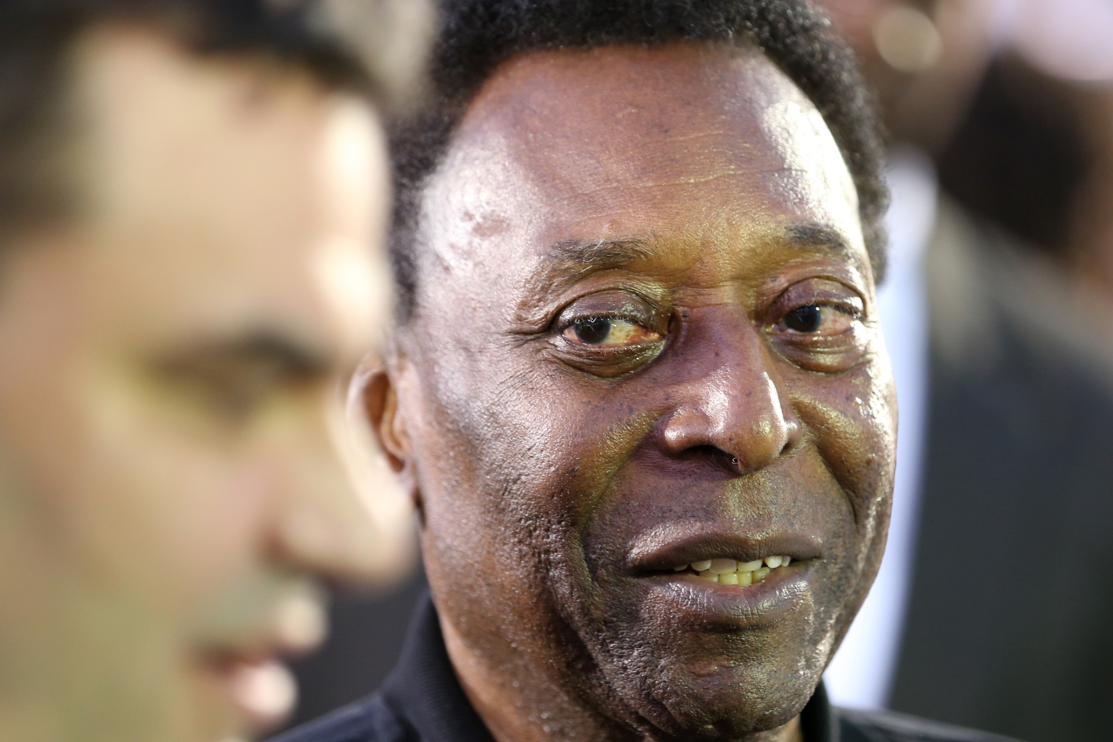 „Készen állok a játékra” - írta Pelé a kórházból