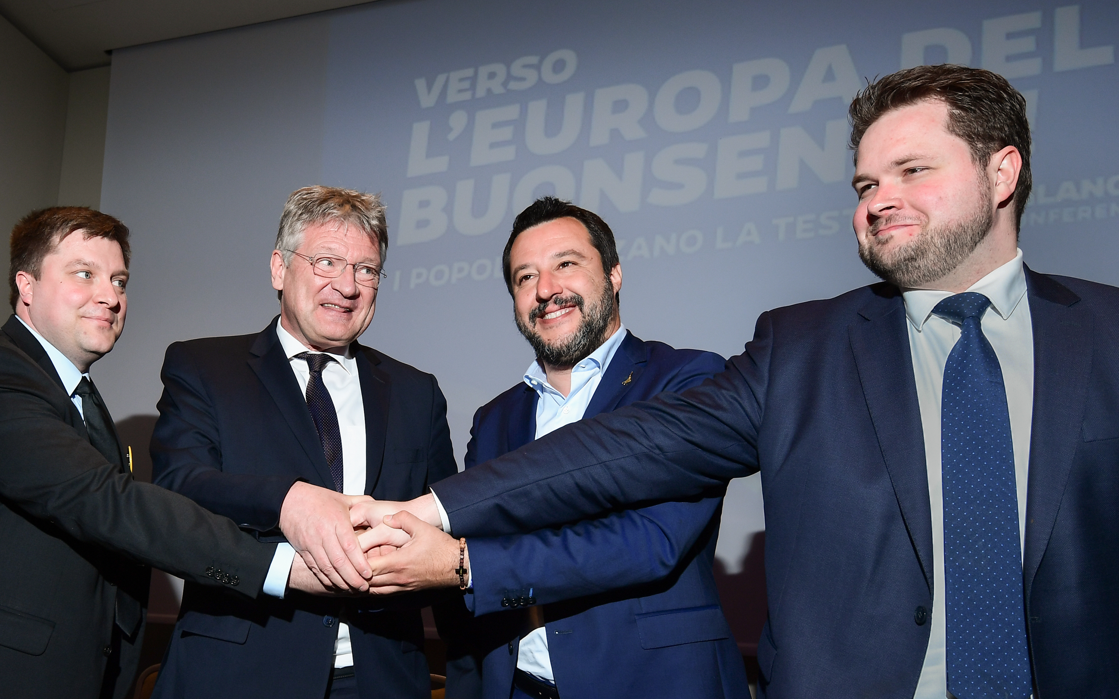 Megalakult Salvini szélsőjobbos pártszövetsége Milánóban, egyelőre három párt csatlakozott hozzá
