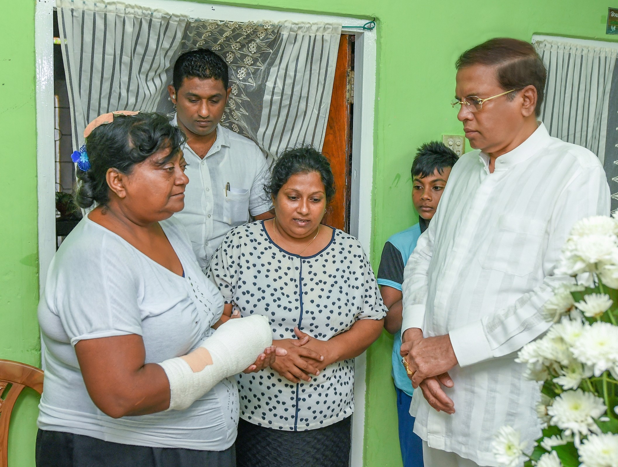 Srí Lanka elnöke a merényletek miatt átszervezi a biztonsági testületeket