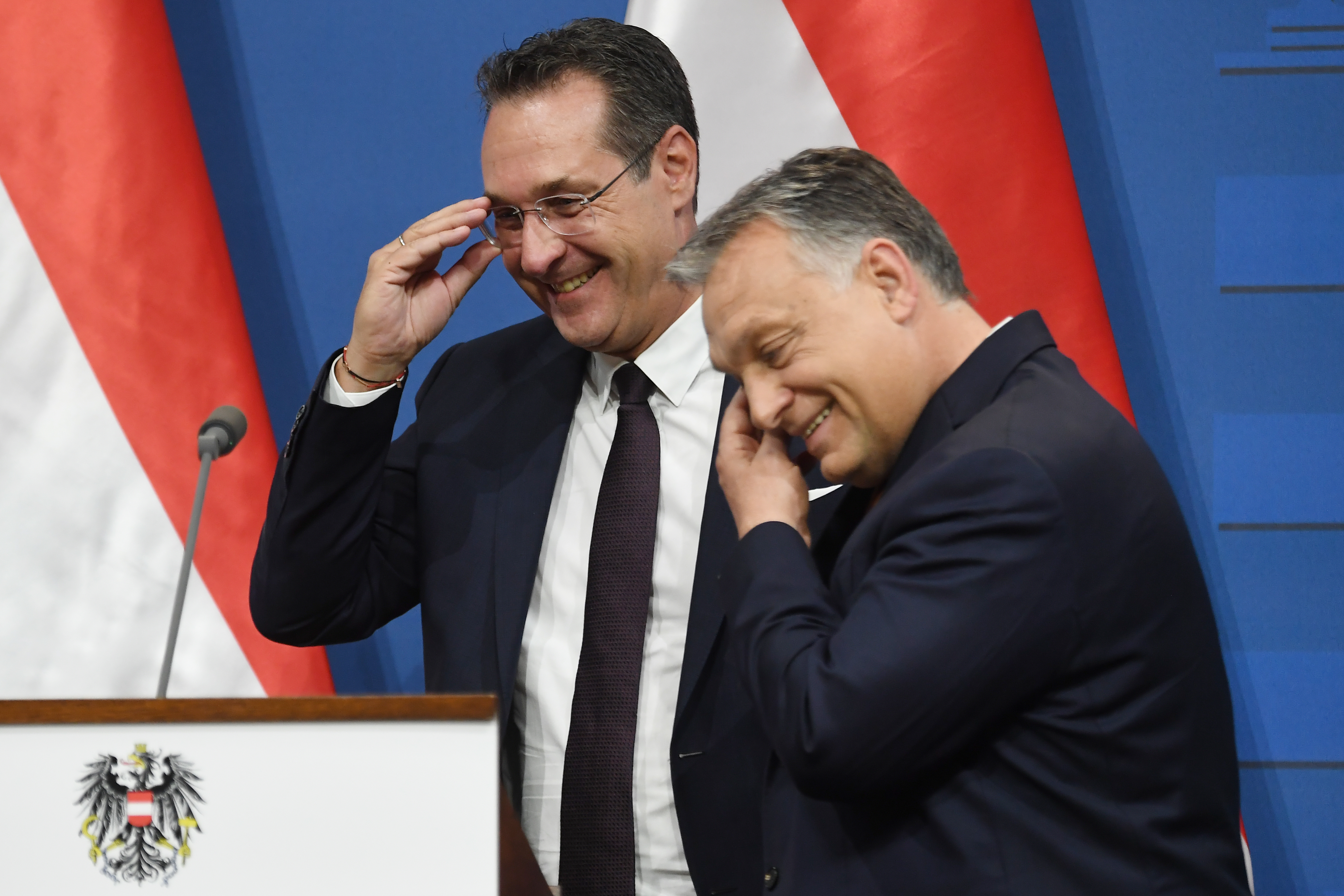 Strache és Orbán a karmelita kolostorban