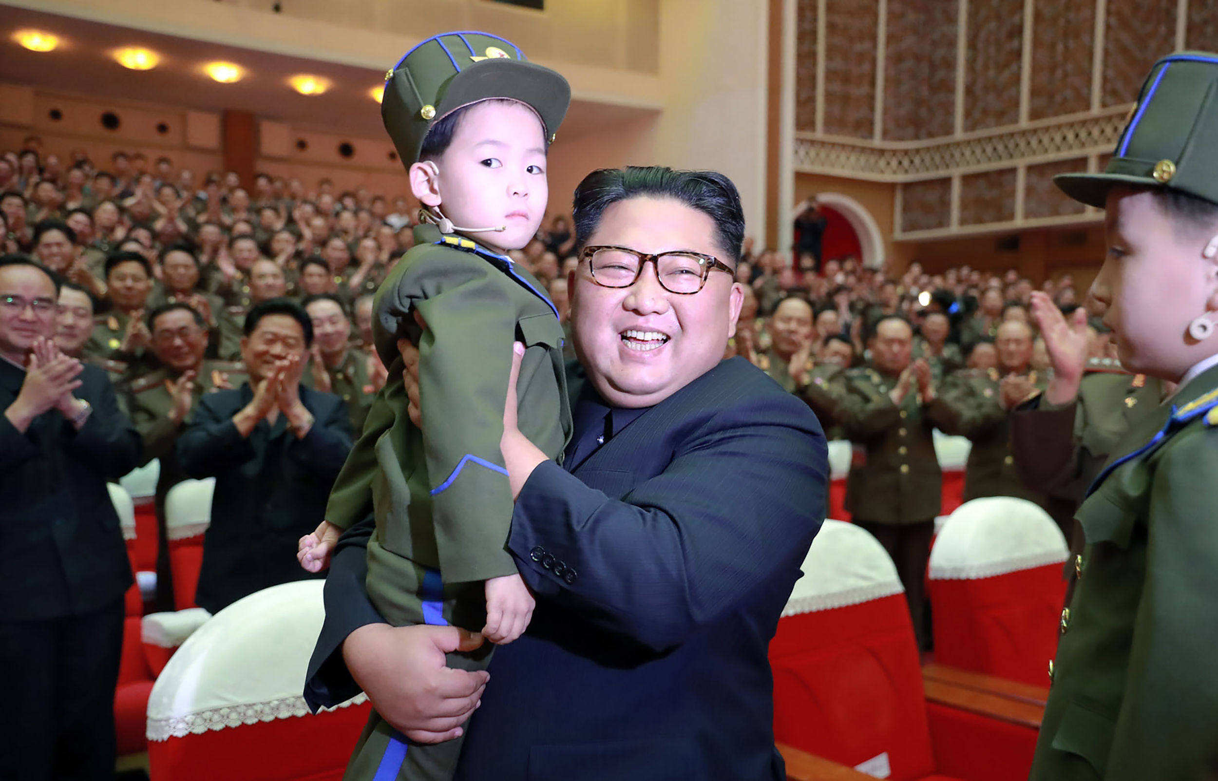 Kim Dzsongun bírálta a megnyitót, felfüggesztették Észak-Koreában a tömegjátékok fesztiválját