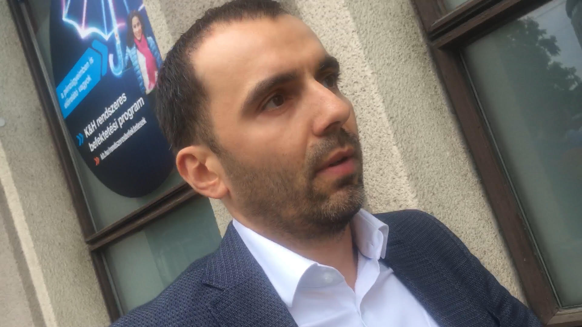 Kapitány István kirúgta állami állásából azt a Joó Istvánt, aki némán menekült a 444 elől, miután a szomszédunkban Nikola Gruevszki volt macedón miniszterelnöknél vendégeskedett