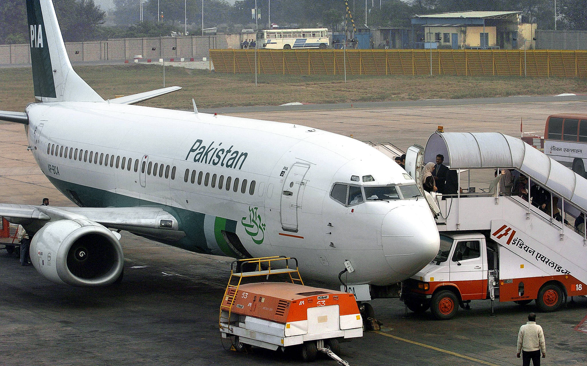 Pakisztánban már 262 pilótát tiltottak el a repüléstől, mert csalással szerezhettek engedélyt