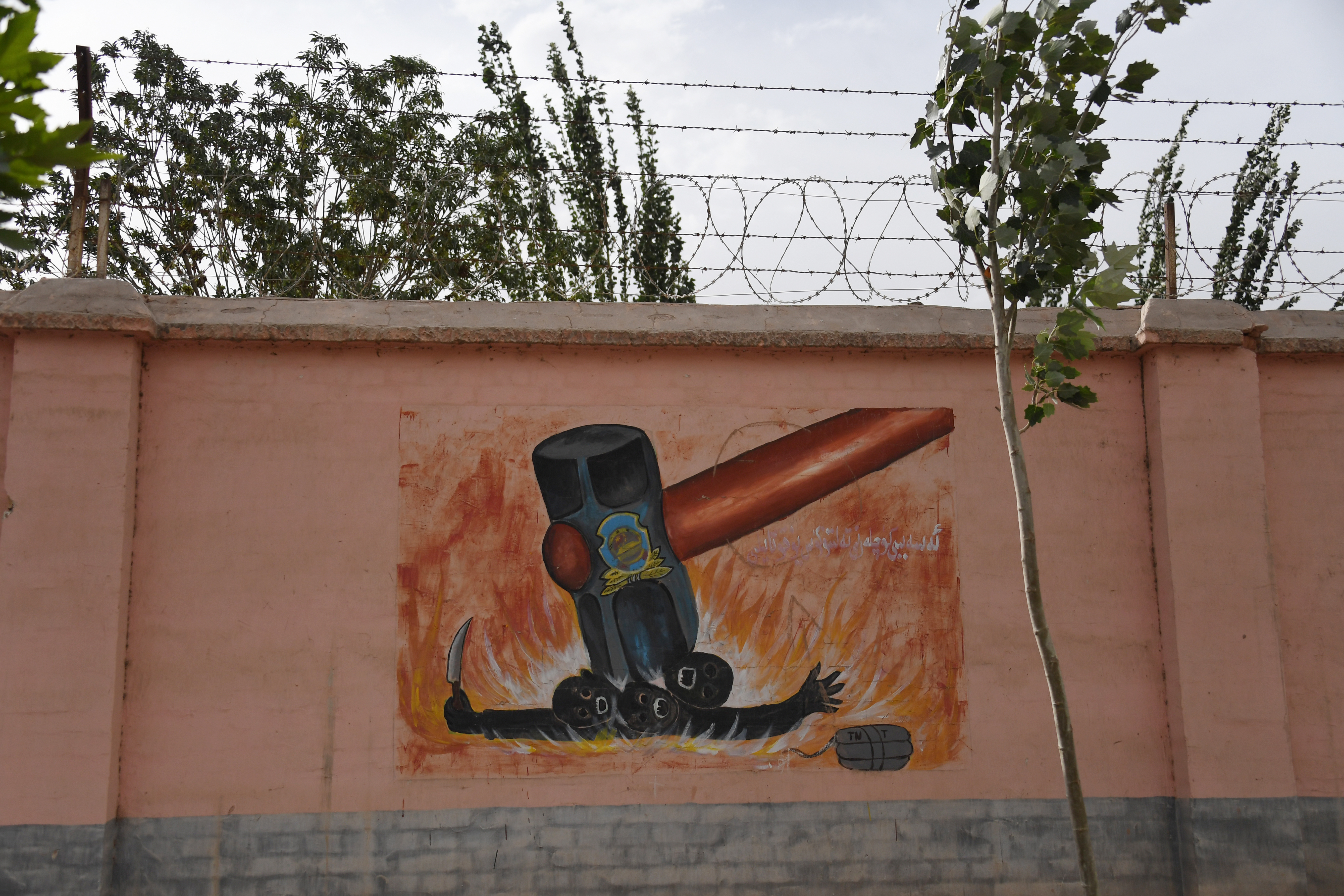 Kínai kormánypropaganda: az állami kalapács lesújt az ujgur terroristákra