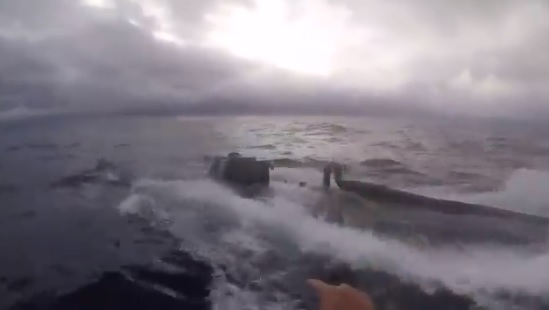 Egy mini-tengeralattjáróval csempészték a drogot