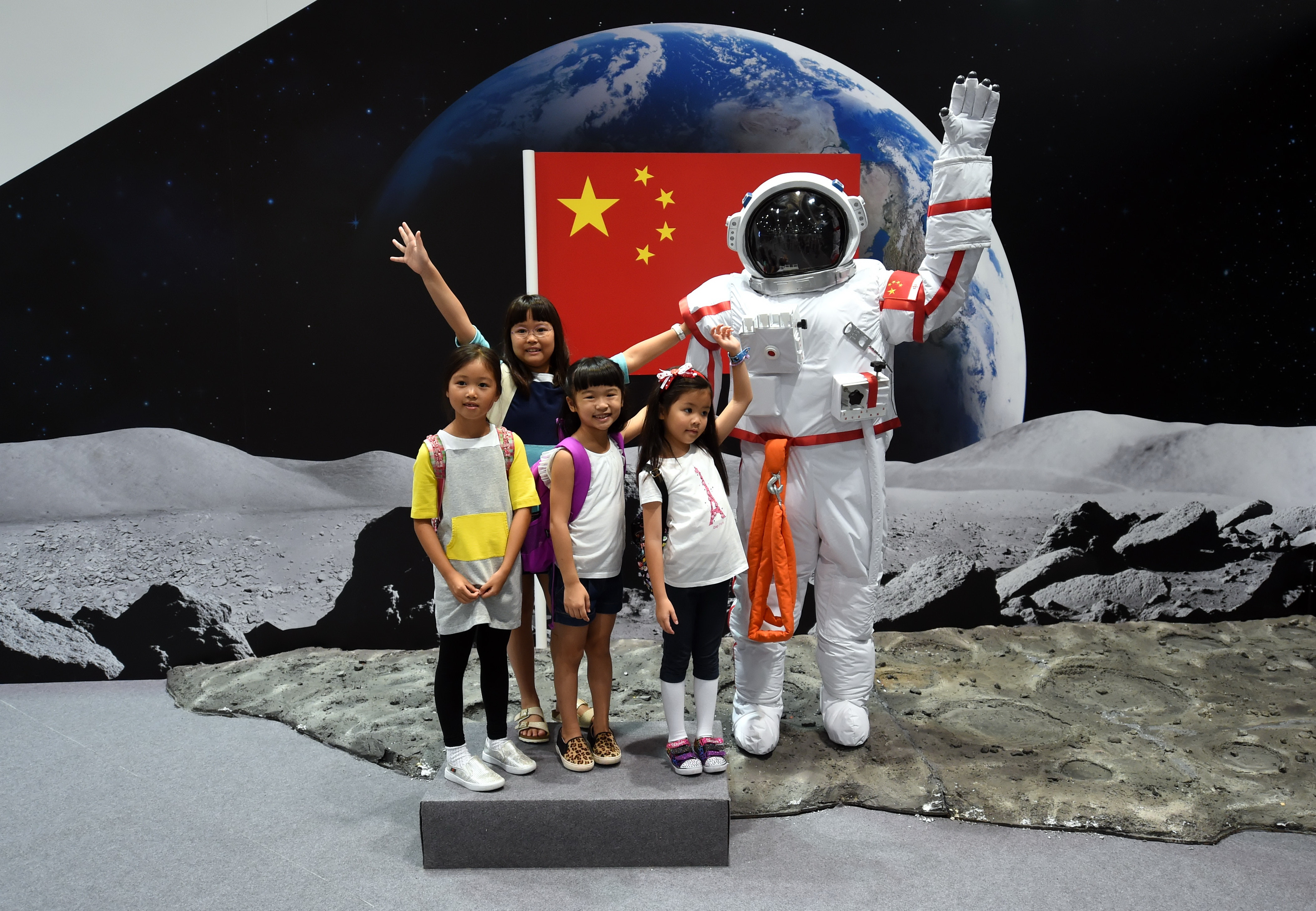 A kínai gyerekek űrhajósok, a britek és az amerikaiak vloggerek szeretnének lenni