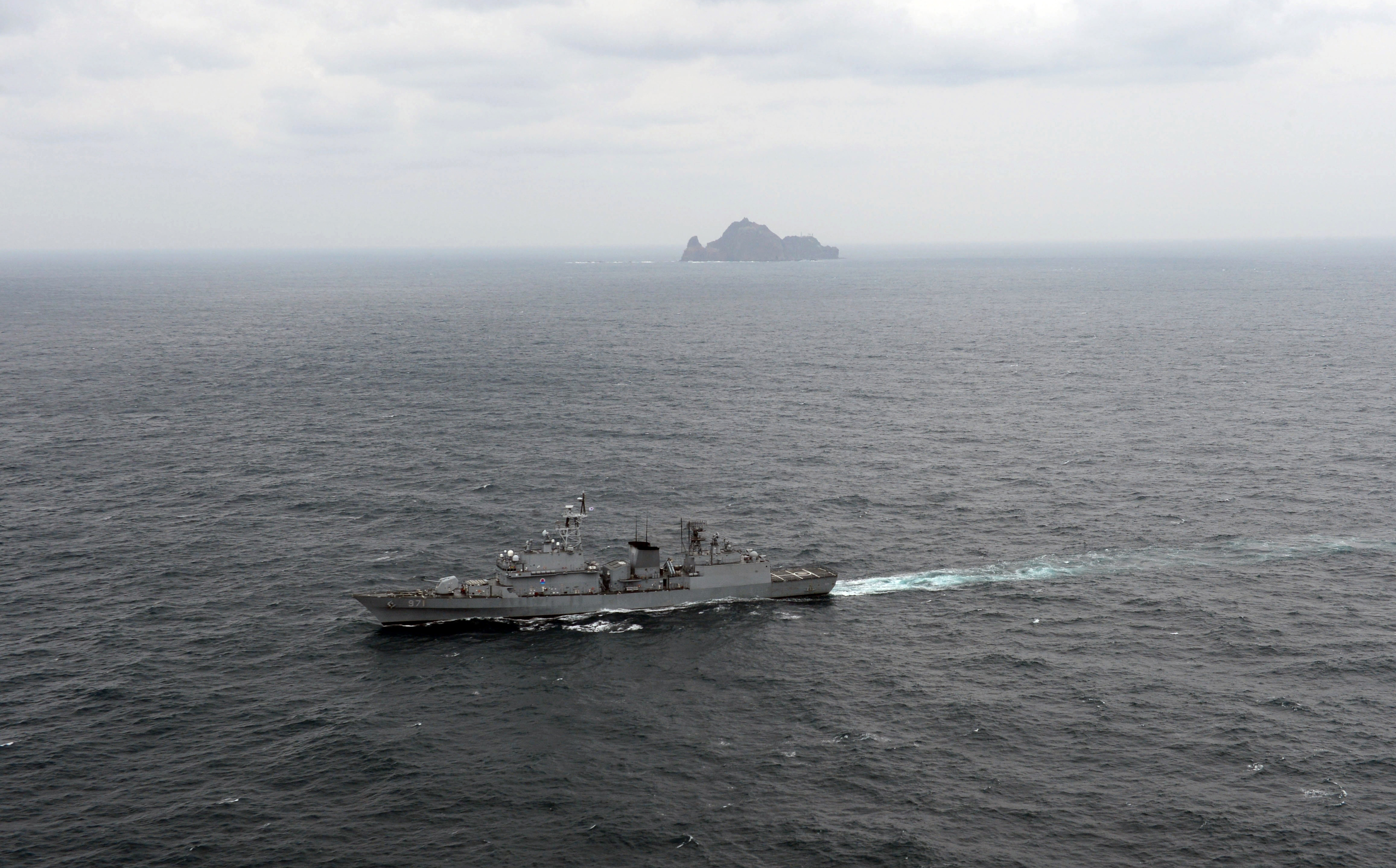 Négy ország harci gépei keringőztek a Japán-tenger felett