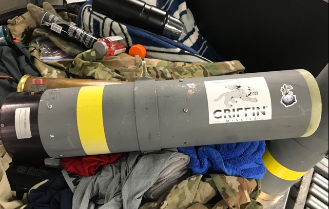 Rakétavetőt találtak egy amerikai légiutasnál