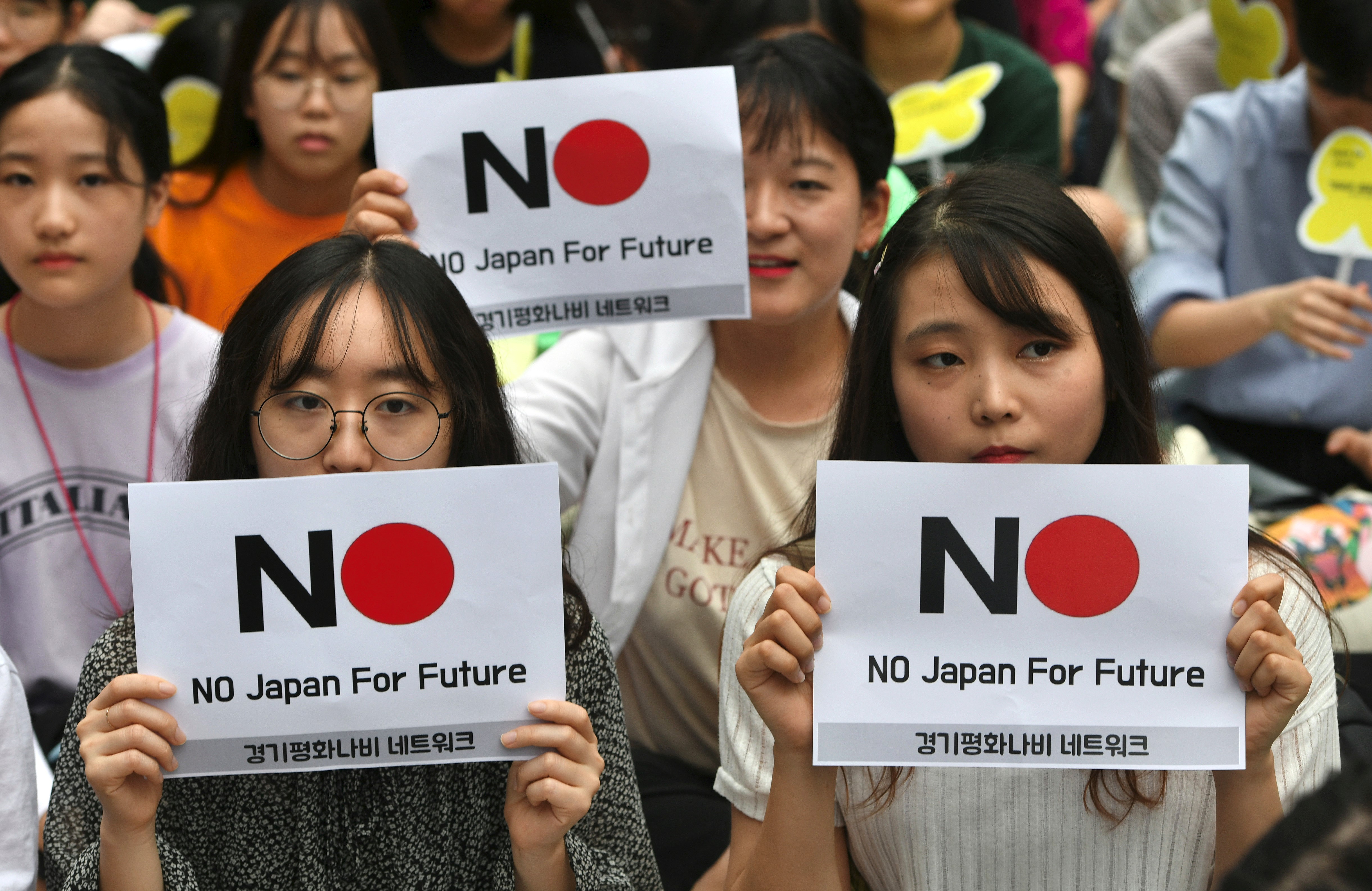 Az egész techvilág beleremeghet a Dél-Korea és Japán között dúló kereskedelmi háborúba