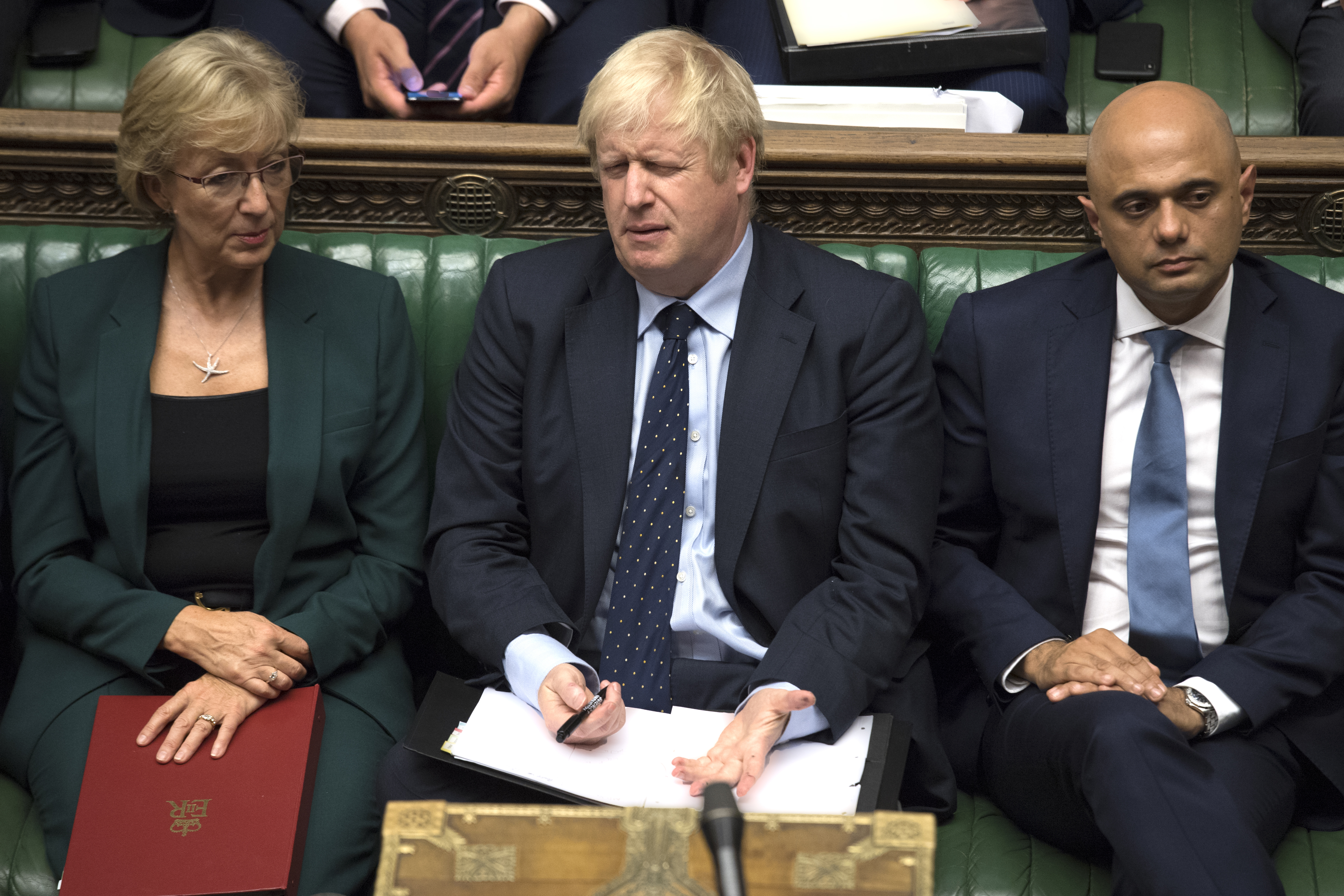 Boris Johnson máris kisebbségbe került a parlamentben, napirendre került a megállapodás nélküli Brexitet tiltó törvény