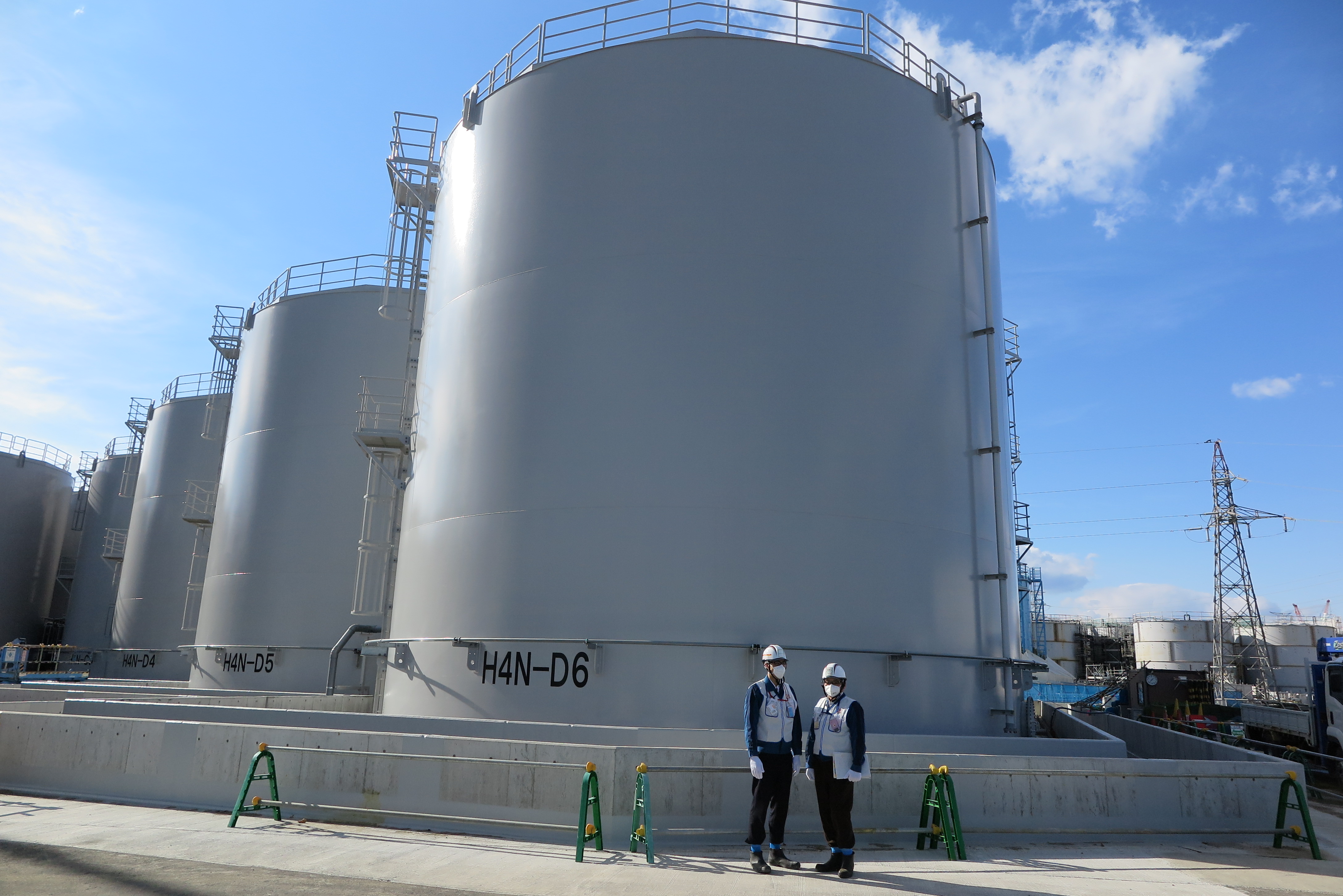 Japán sajnos kénytelen lesz némi radioaktív szennyezést ereszteni a Csendes-óceánba