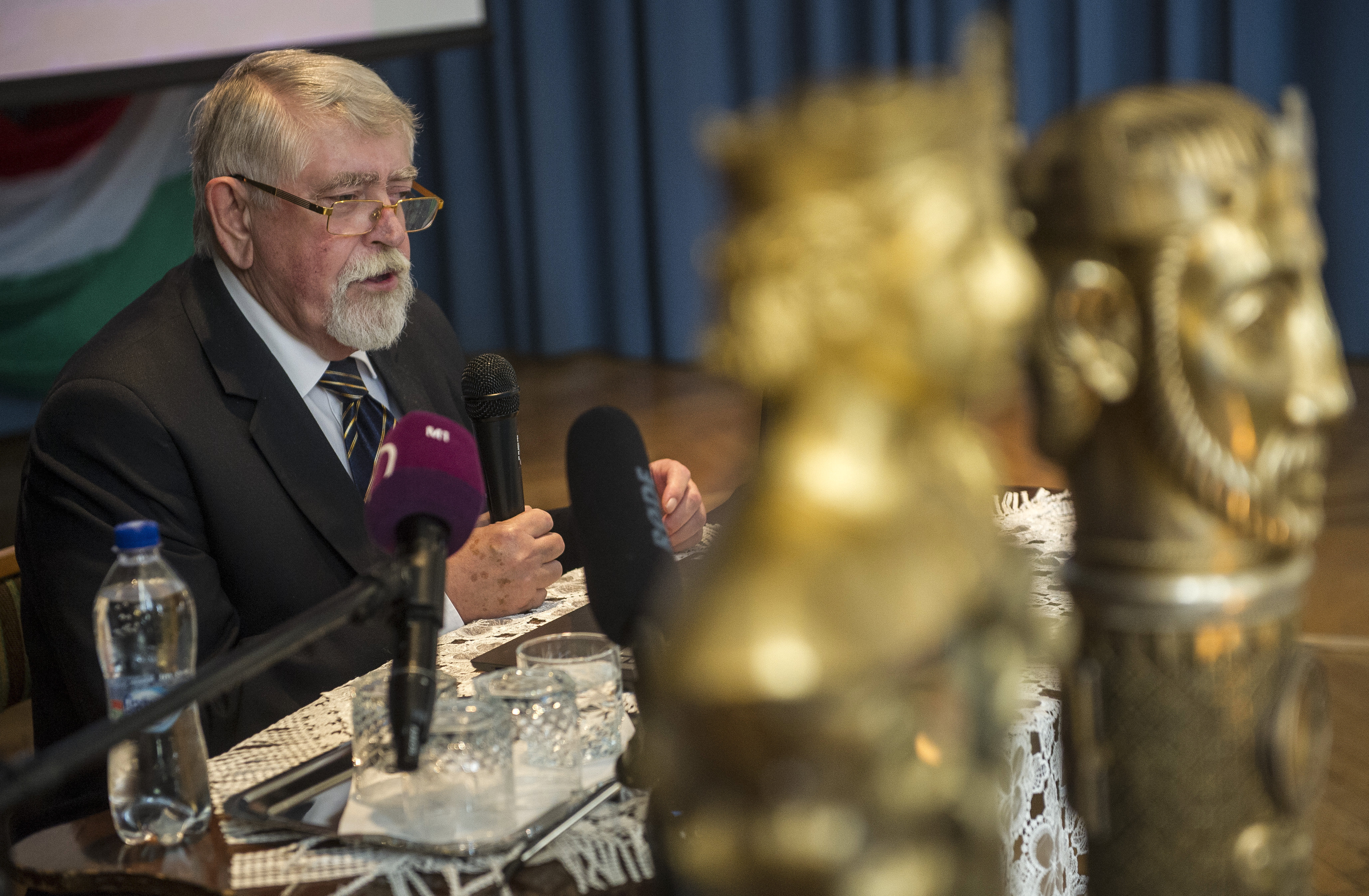 Kásler Miklós, az emberi erőforrások minisztere beszédet mond a Szent István emlékkonferencián Kecskeméten, a Piarista Gimnázium Dísztermében 2019. szeptember 12-én