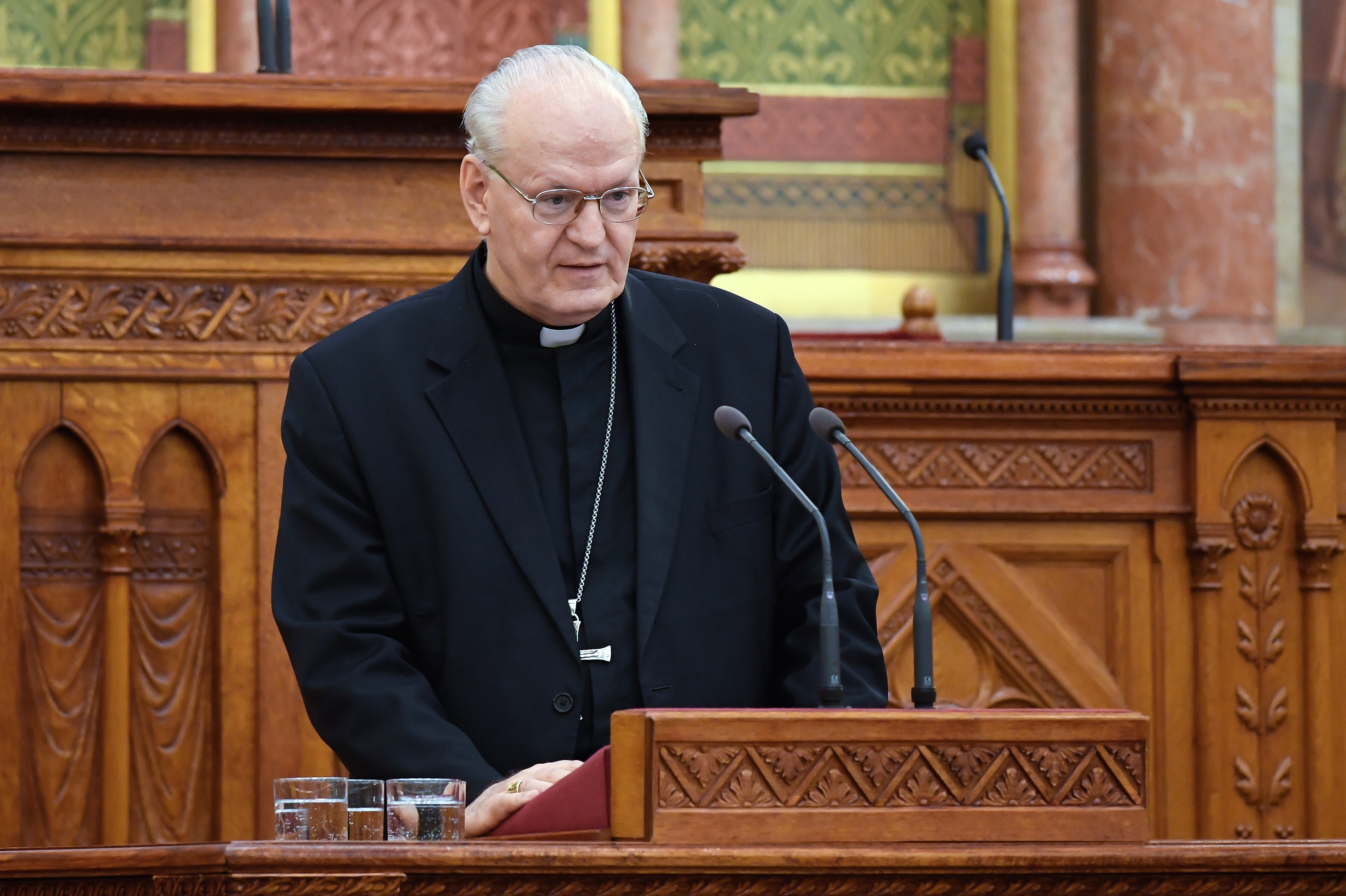 A Püspöki Konferencia is elítéli Niedermüller Péter szavait