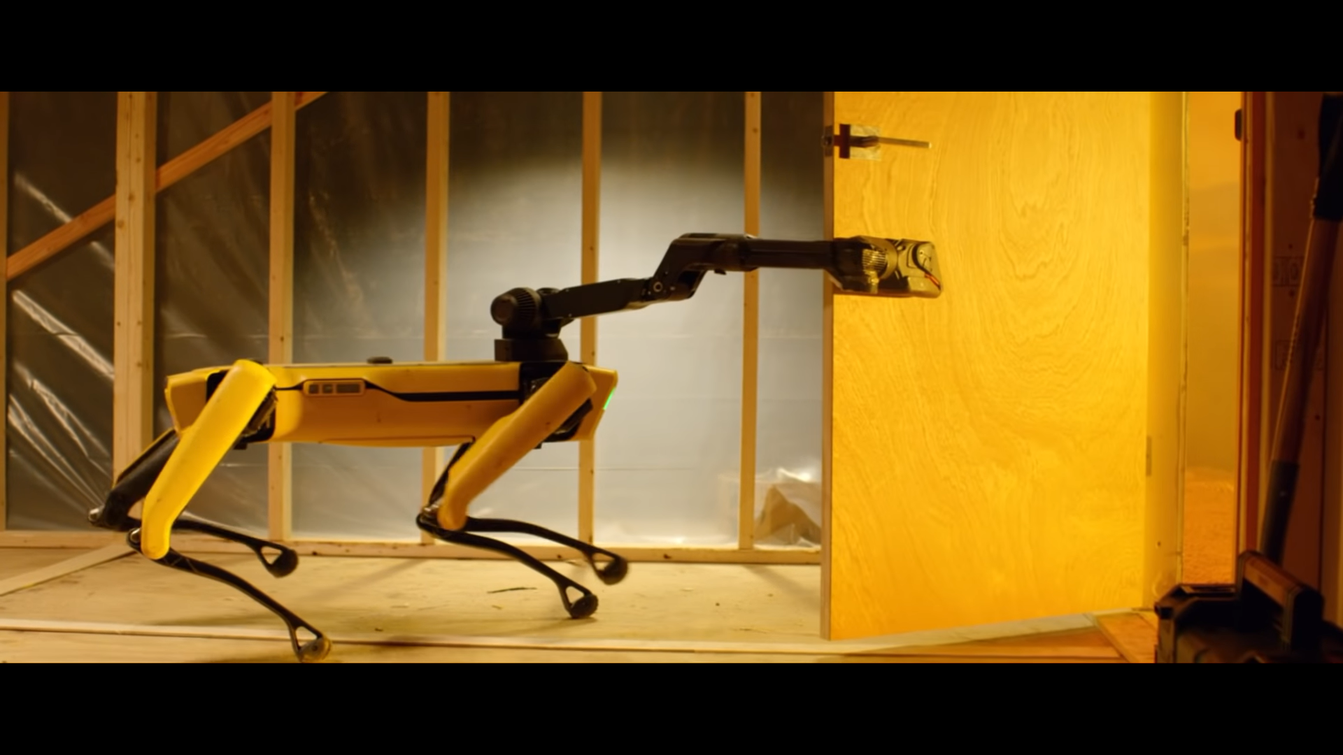 Mától kapható a Boston Dynamics legendás robotkutyája