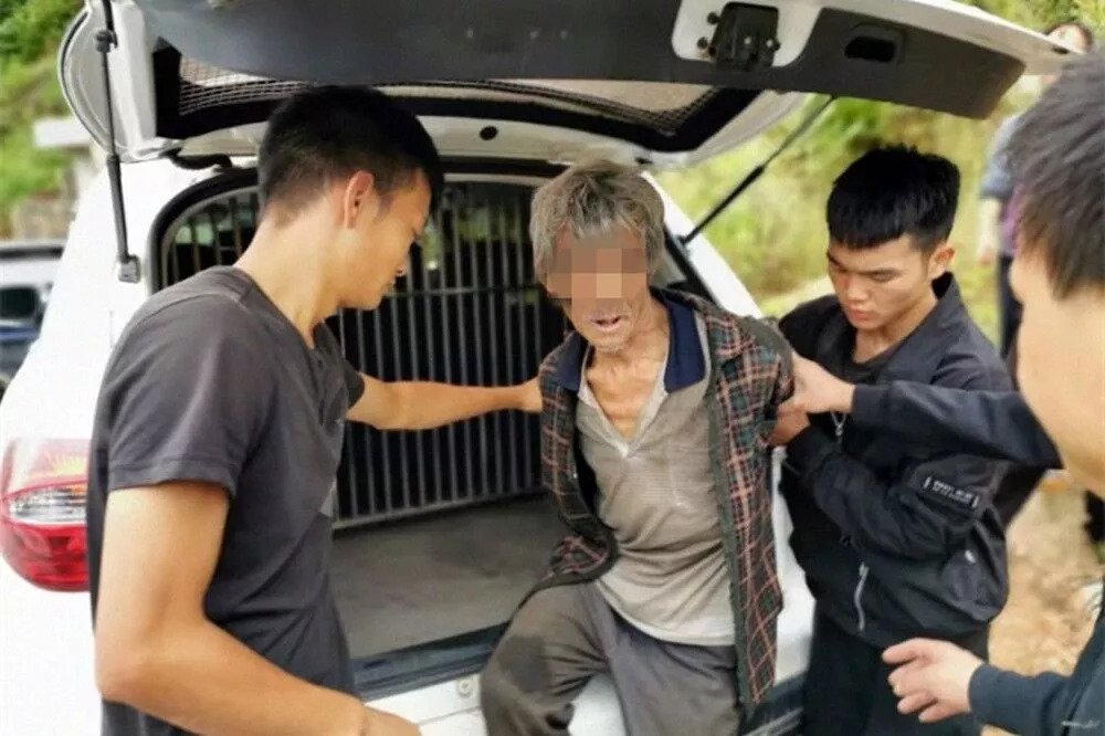 17 évig bujkált egy barlangban egy szökött rab Kínában