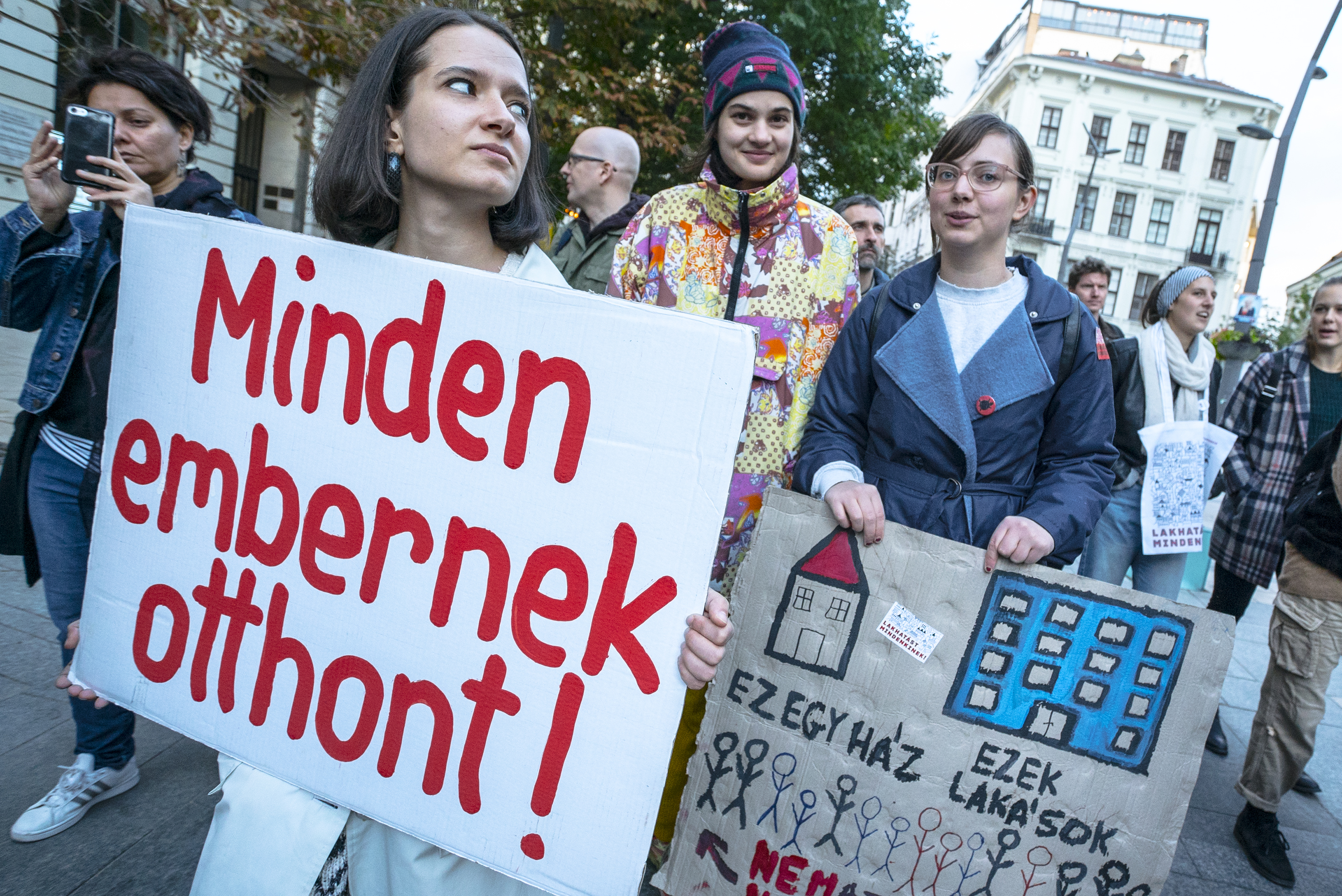 5000 levelet kapott Kásler Miklós, hogy hosszabbítsa meg a kilakoltatási moratóriumot