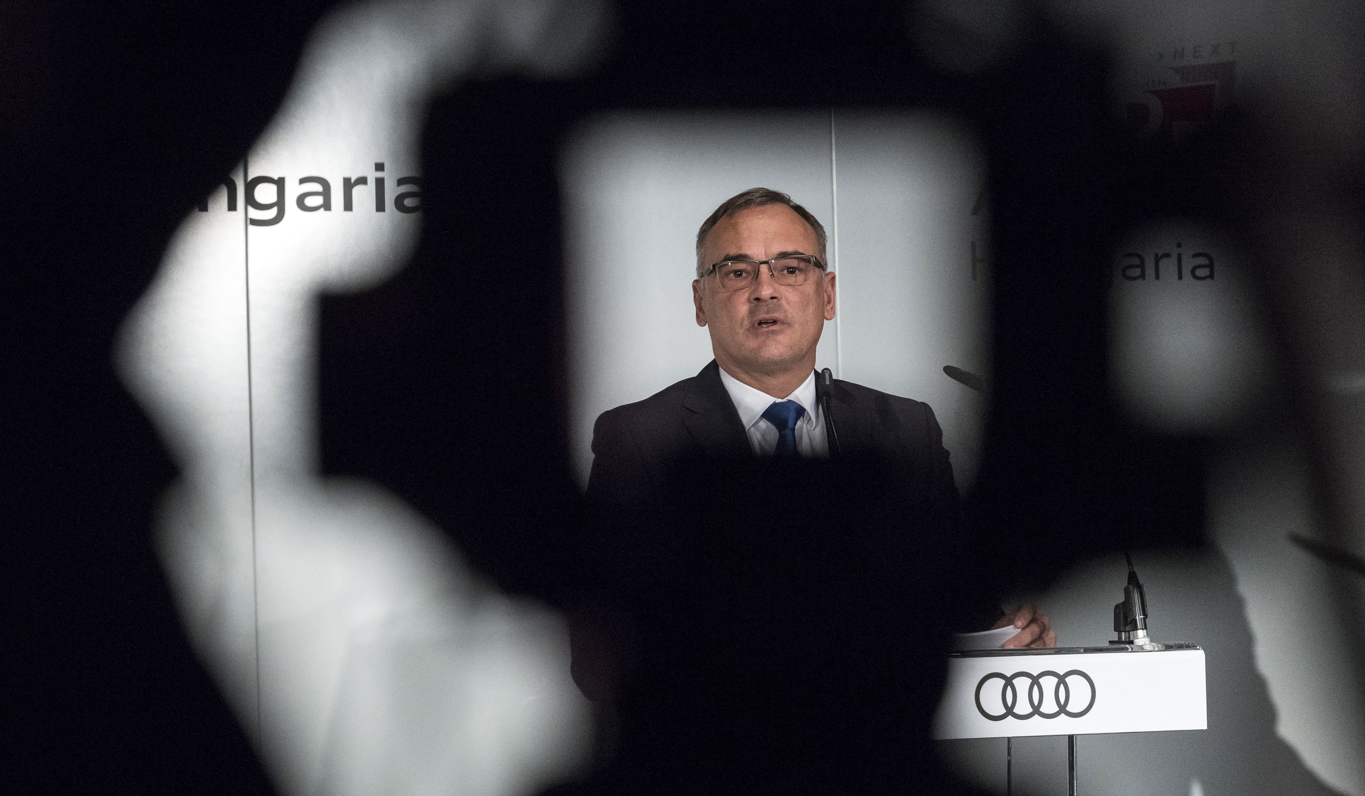 A rendőrség szerint nem történt bűncselekmény a győri Audi-telek értékesítésekor