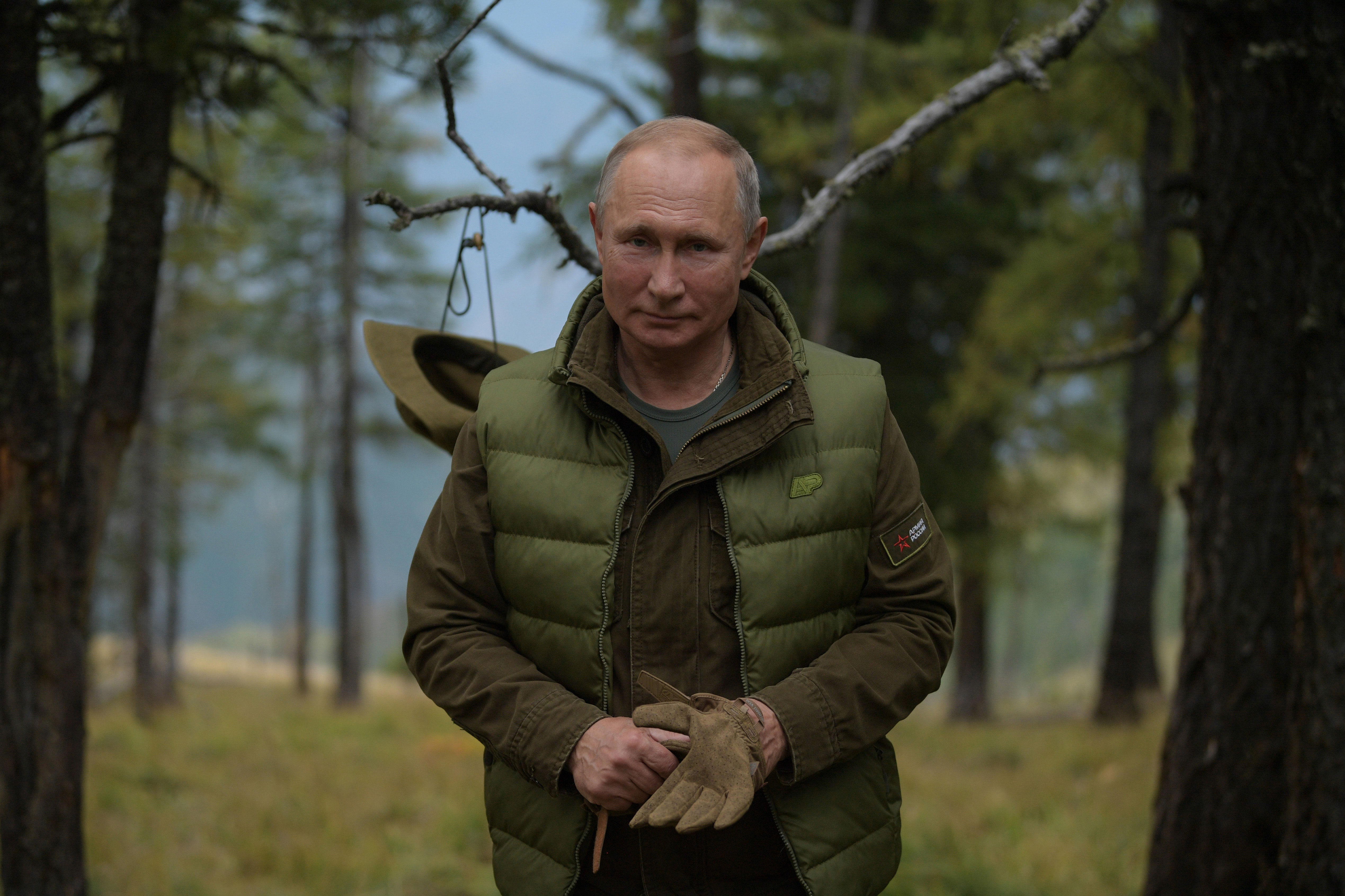 Putyin fokozott készültségre utasította az orosz nukleáris elrettentő erőket