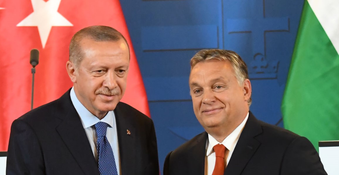 Magyarország bedőlt a török háborús propagandának