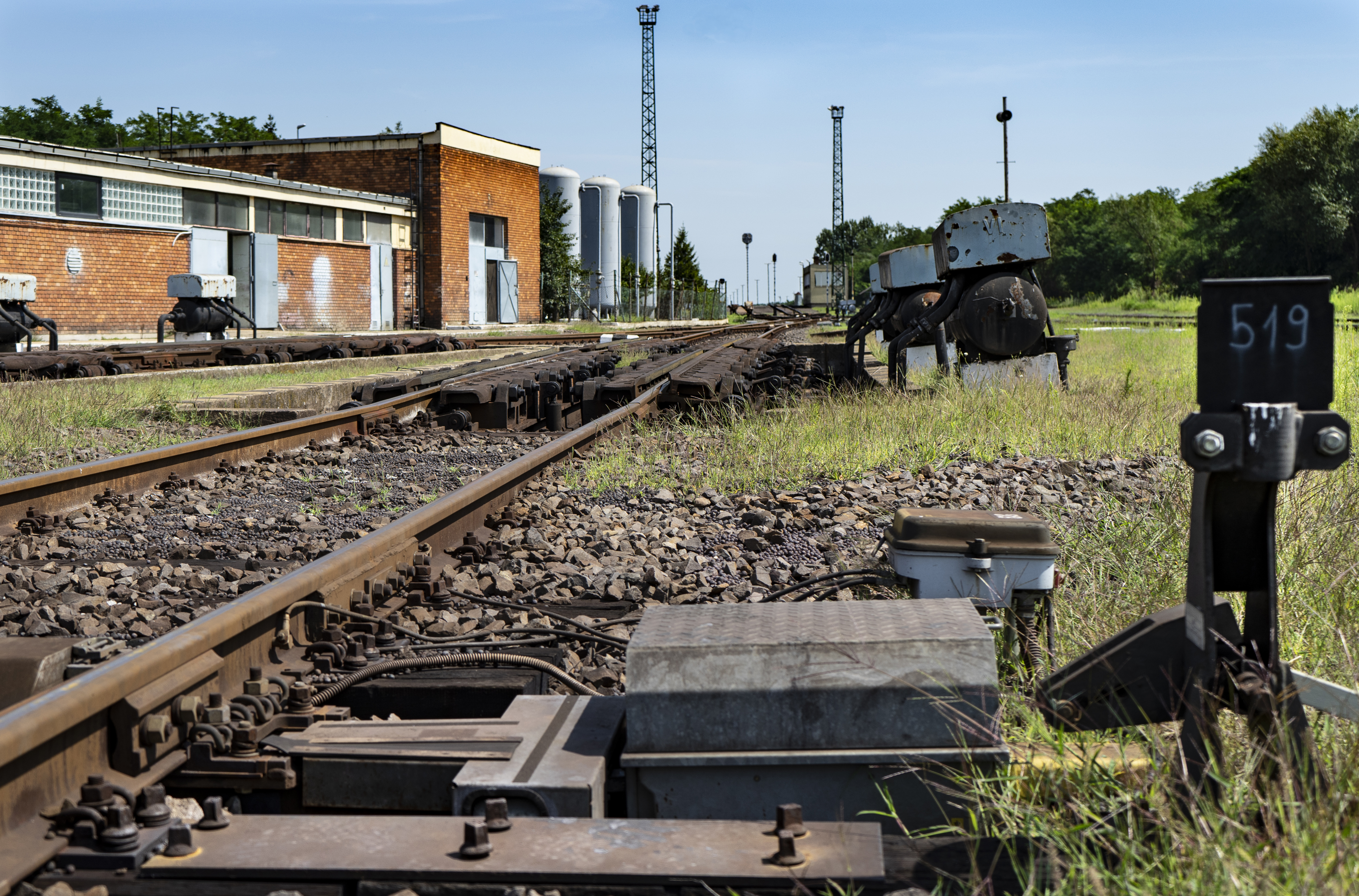 Eperjeske rendező pályaudvar, záhonyi vasúti átrakó körzet