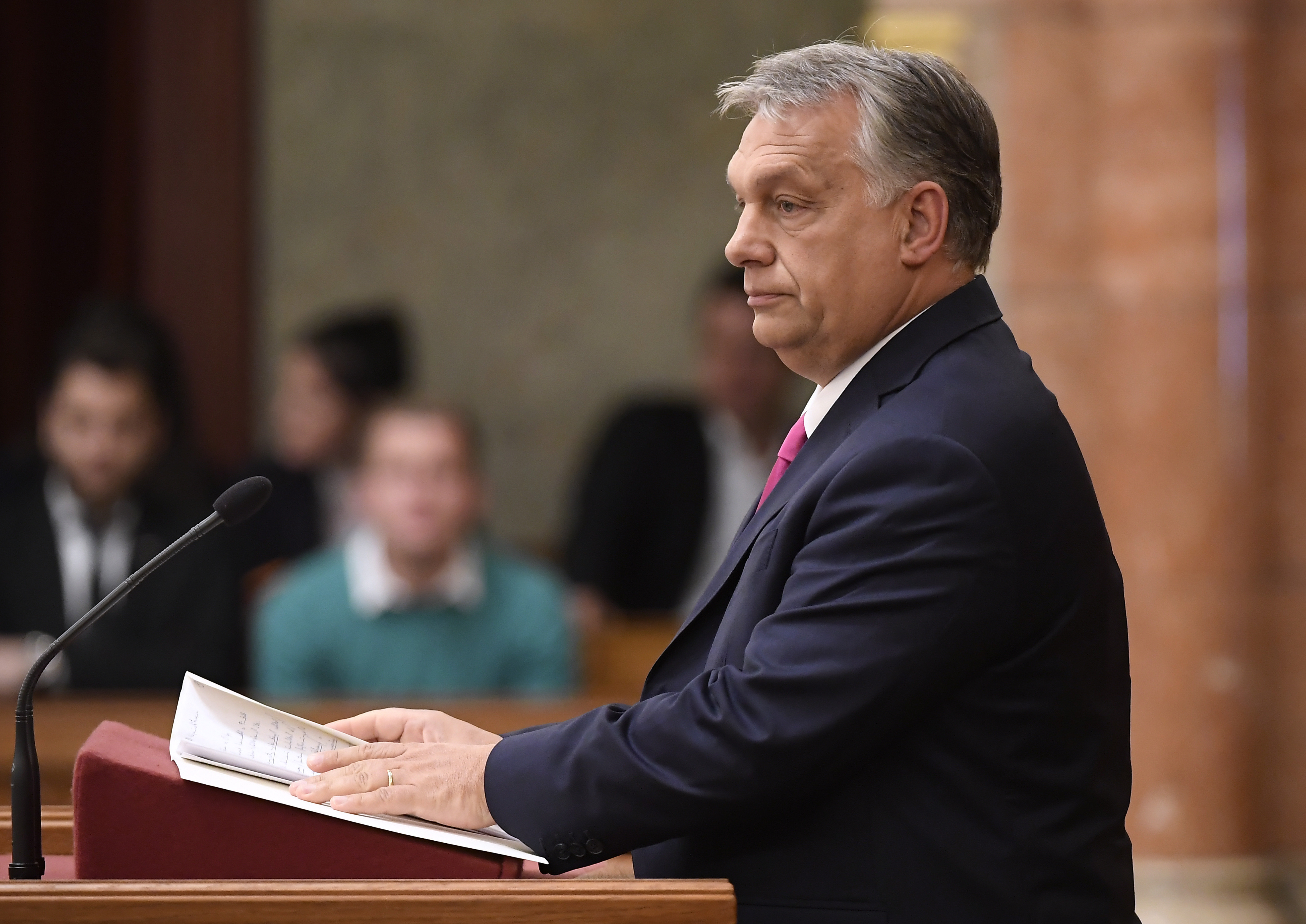 Orbán felajánlotta, hogy leállítja a Liget-projektet és a stadionépítéseket, Karácsony „közvetlenül a budapestiekhez fordul”