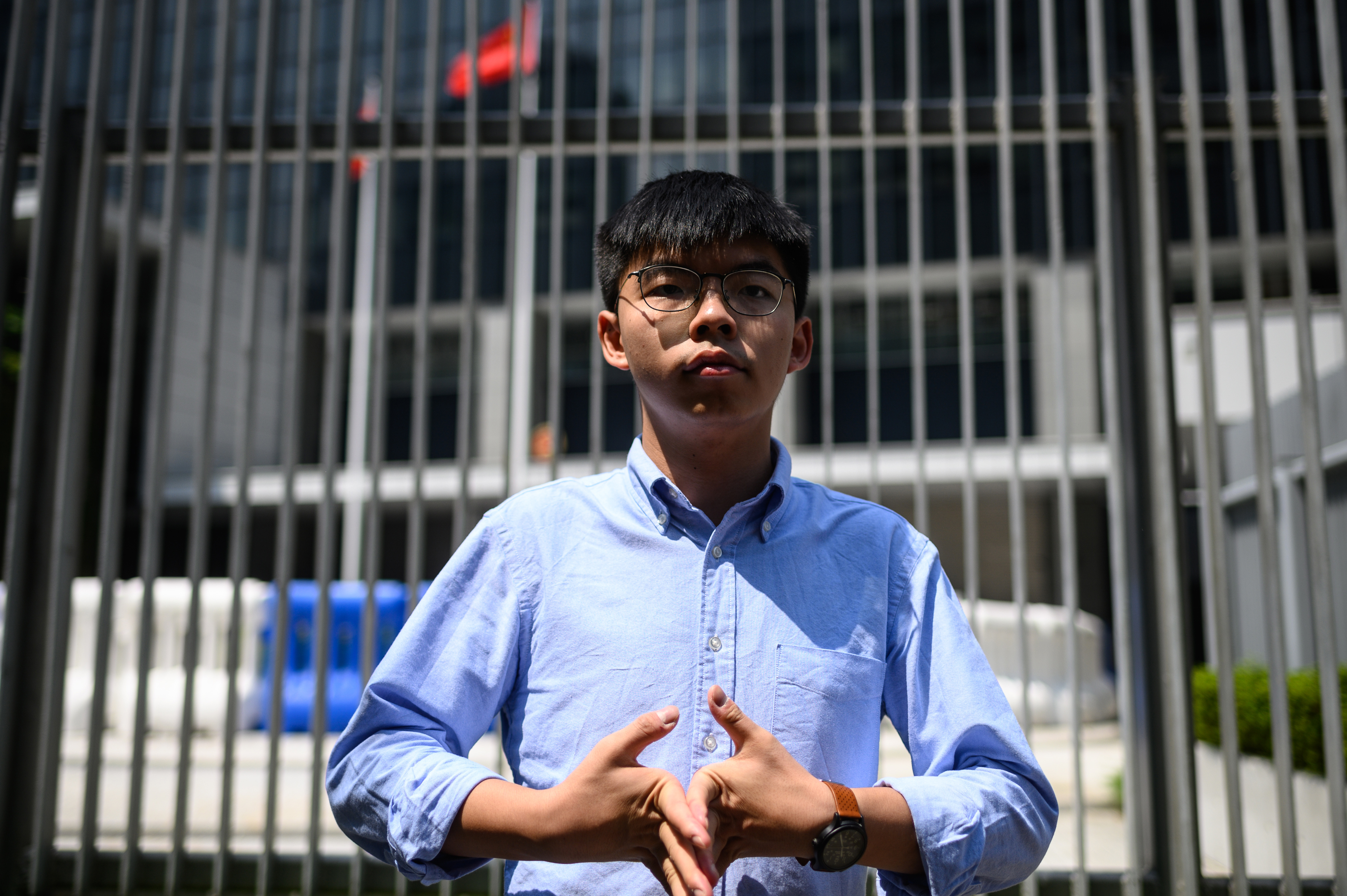 Joshua Wong, a 23 éves hongkongi demokráciapárti vezető 2019. szeptemberében a hongongi kormányzati központ előtt.