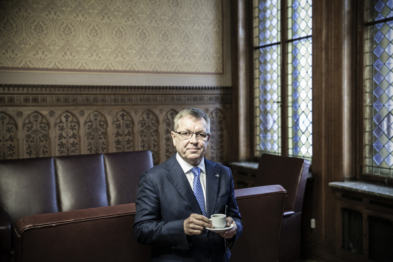 Hét embert hallgattak ki hivatali visszaélés gyanújával, köztük az MNB volt elnökét is Hét embert hallgattak ki hivatali visszaélés gyanújával, köztük az MNB volt elnökét is