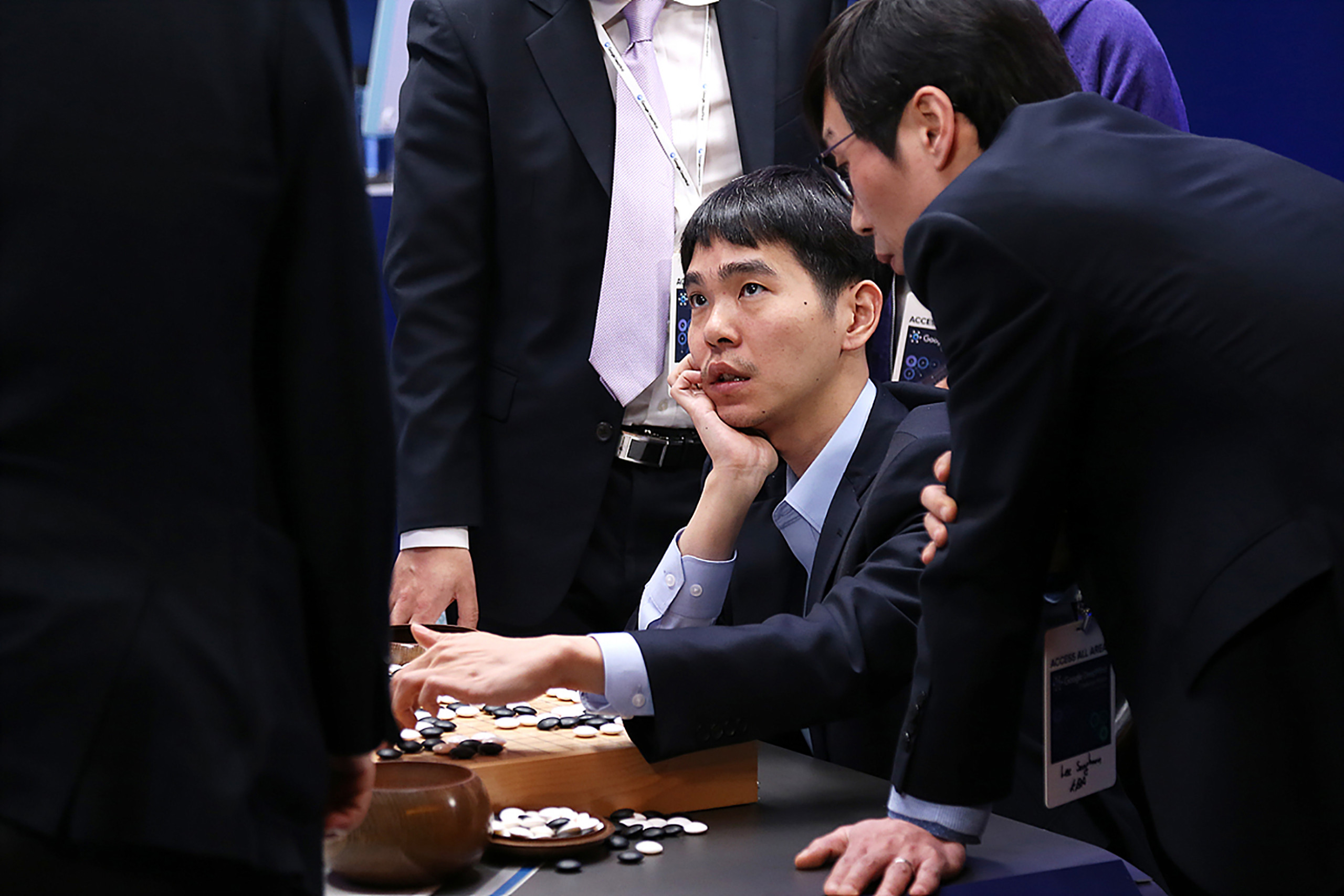 Есть ли го. Го ли Седоль. Матч в го между ли Седолем и ALPHAGO. Чемпион мира по го. Ли чангхо чемпион по го.