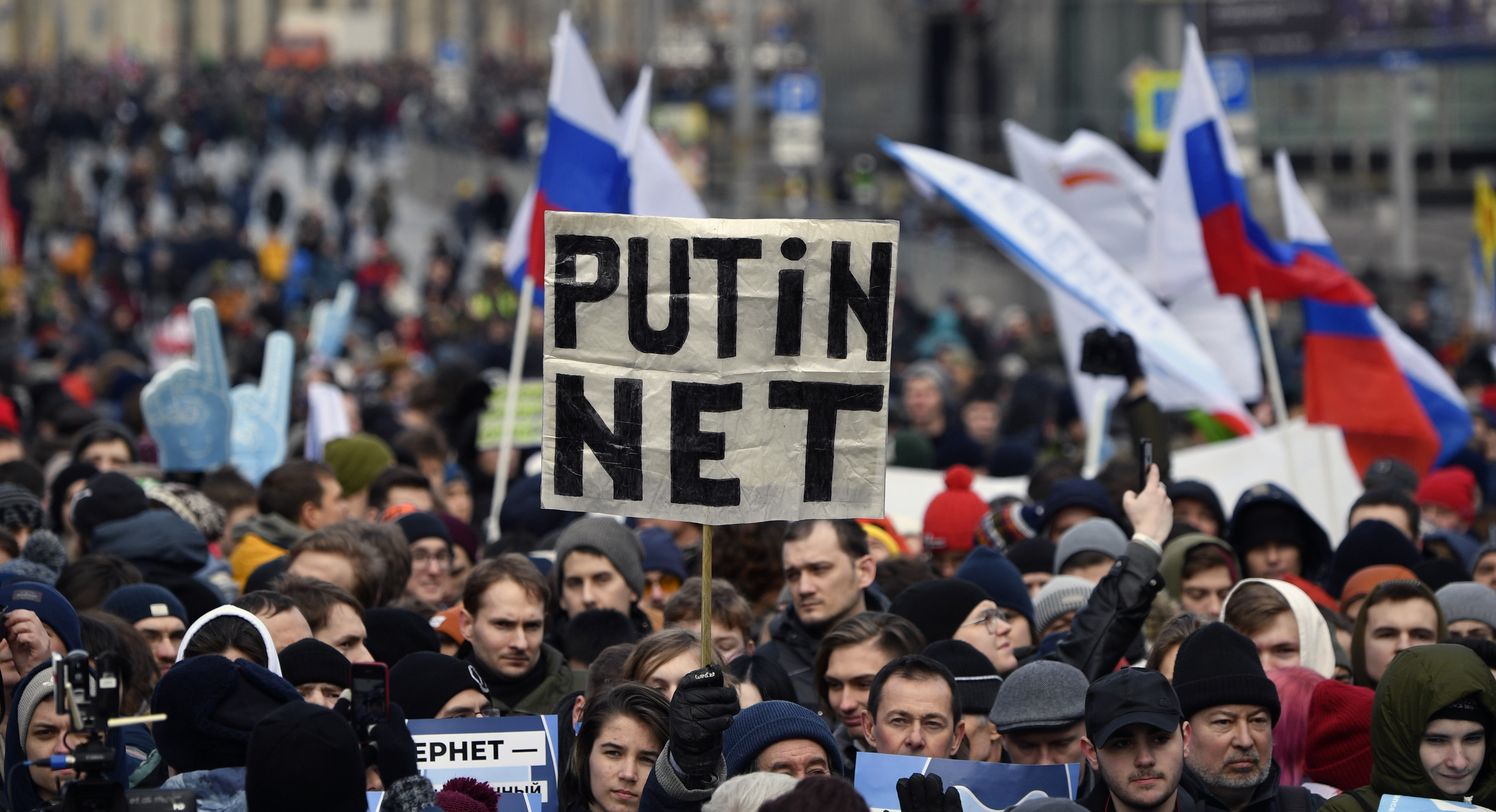 Jön a kibervasfüggöny, Oroszország a legmagasabb fokozatra kapcsolta az internet cenzúráját