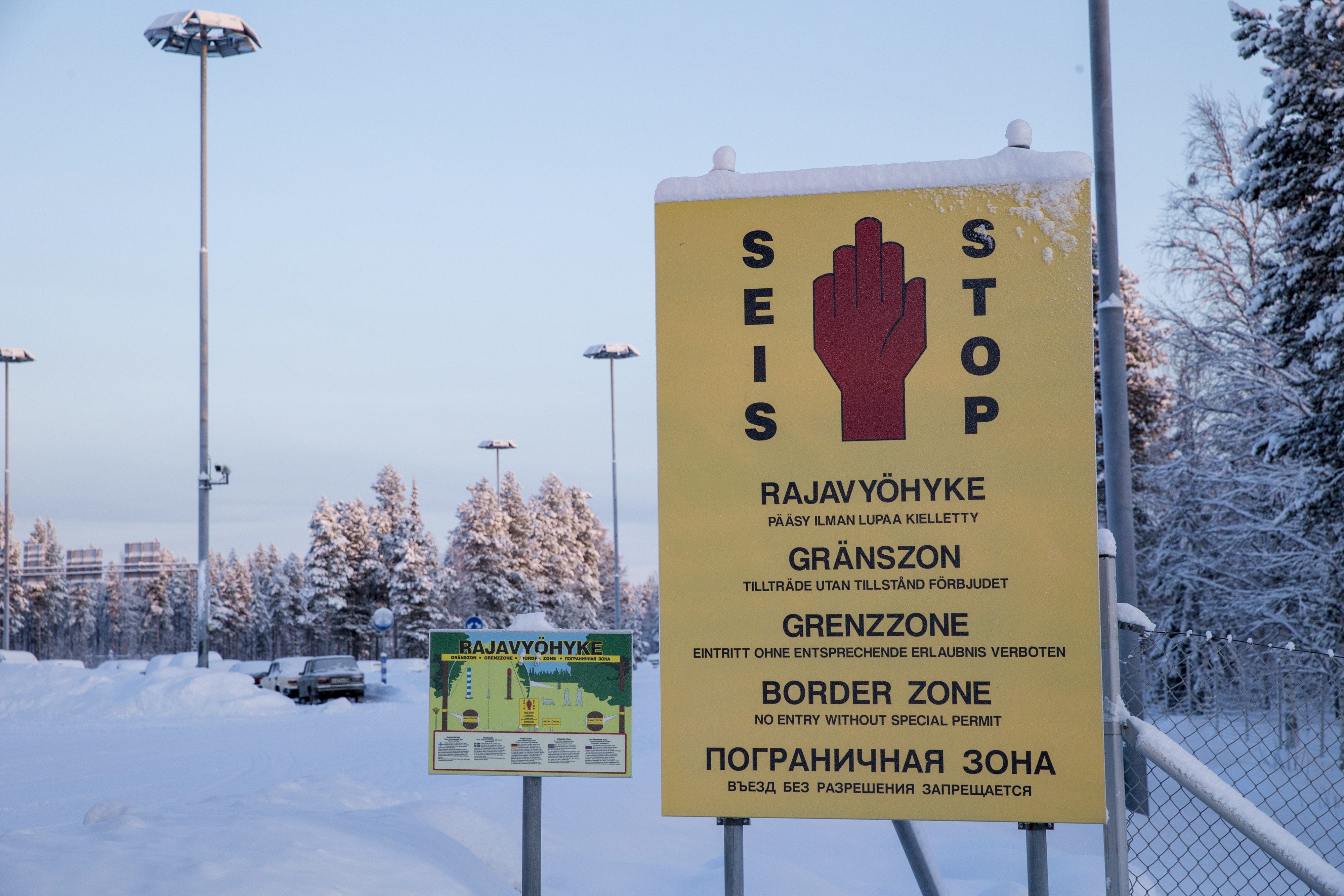 Kamu feliratokkal hitette el a bevándorlókkal, hogy nem Oroszországban, hanem Finnországban vannak