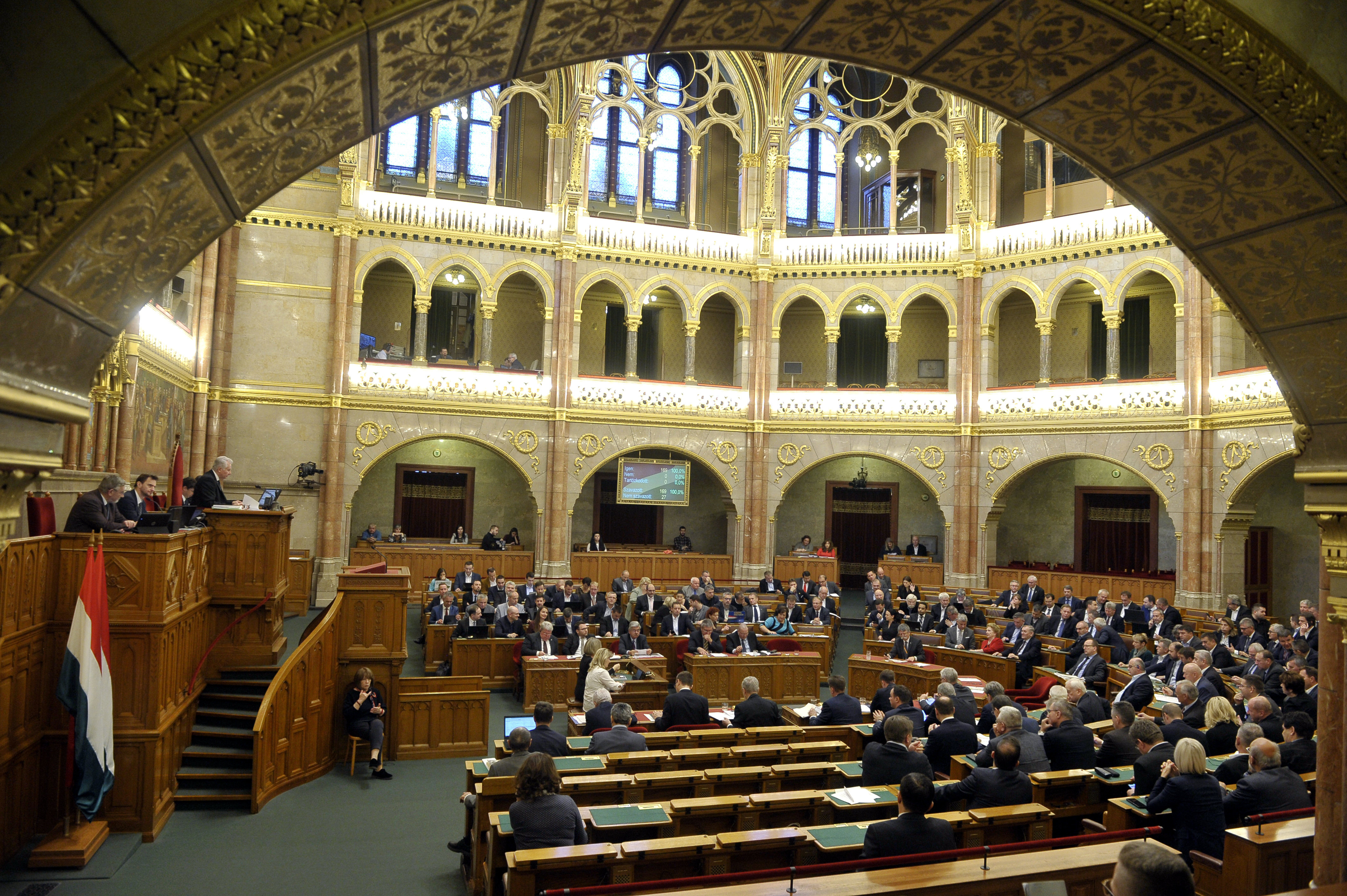A Fidesz-KDNP kedden már meg is szavazhatja a börtönviszonyok miatti kártérítések felfüggesztését