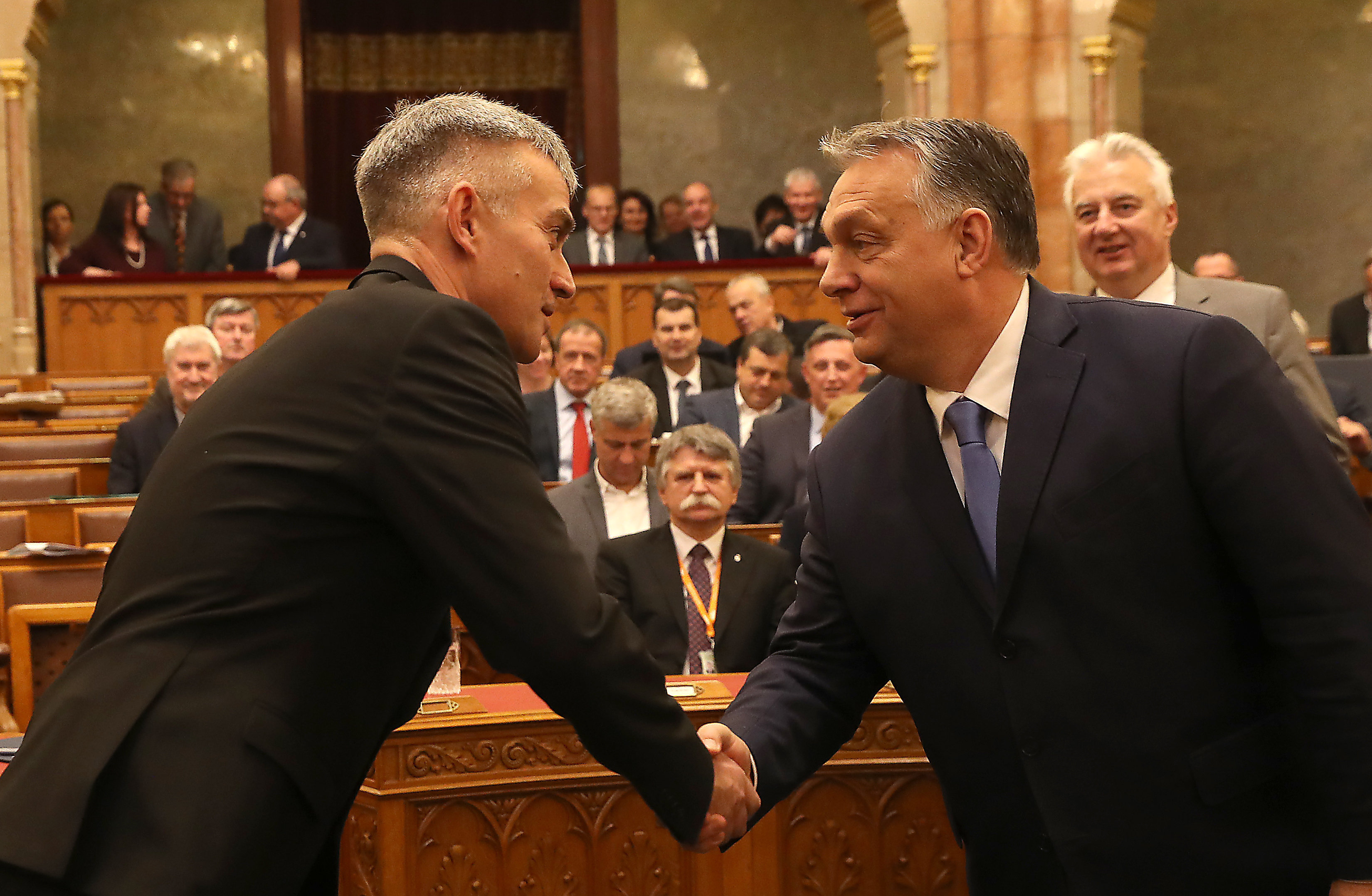 Nem örülnek a bírák, hogy az új kormány rájuk lőcsölné vezetőik eltávolítását