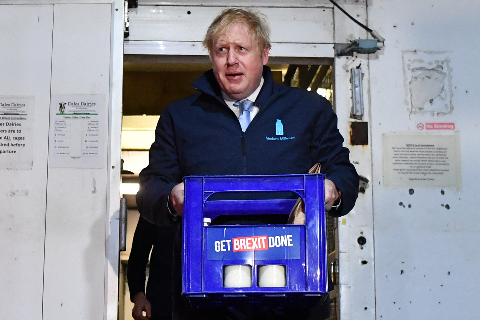 Boris Johnson hűtőbe menekült a kérdések elől